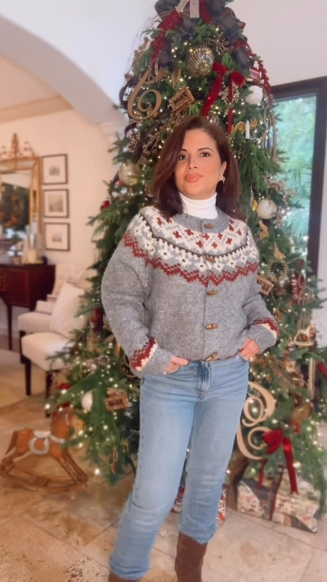 Same jeans, two moods 🤎 
Which sweater are you feeling?

#LTKdayinmylife #LTKmomlife #LTKOver40