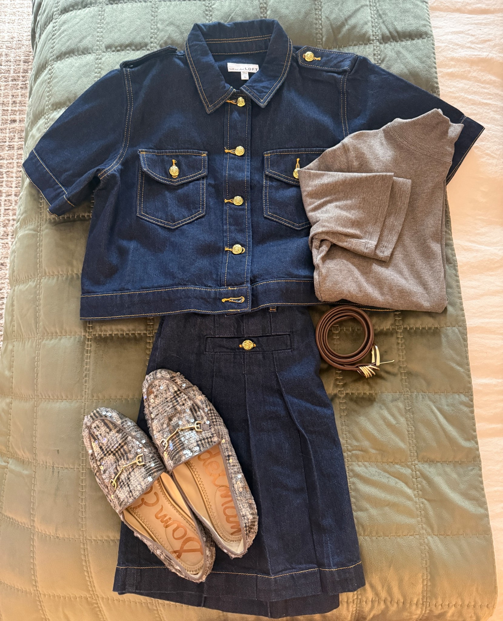 I love this denim set from Loft! They can also be worn as separates!

Loft
Denim set
Outfit set
Matching set 

#LTKSeasonal #LTKStyleTip #LTKFallSale