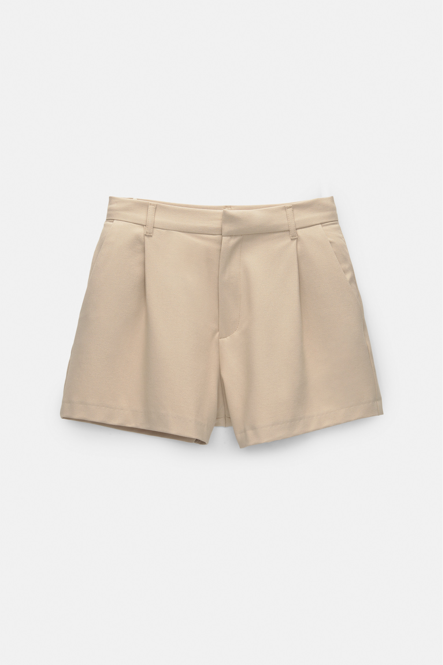 Tailored Bermuda shorts with darts | PULL and BEAR UK