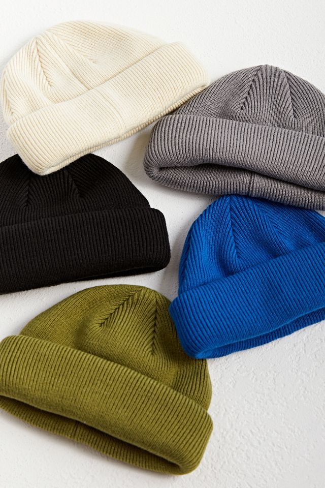 UO Short Roll Knit Beanie | Urban Outfitters (US and RoW)