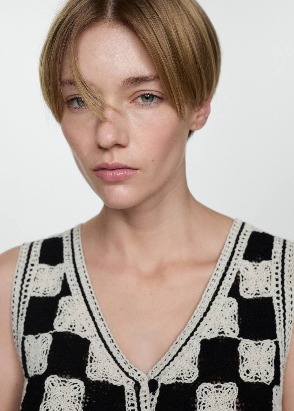 Combined crochet vest -  Women | Mango United Kingdom | MANGO (UK)