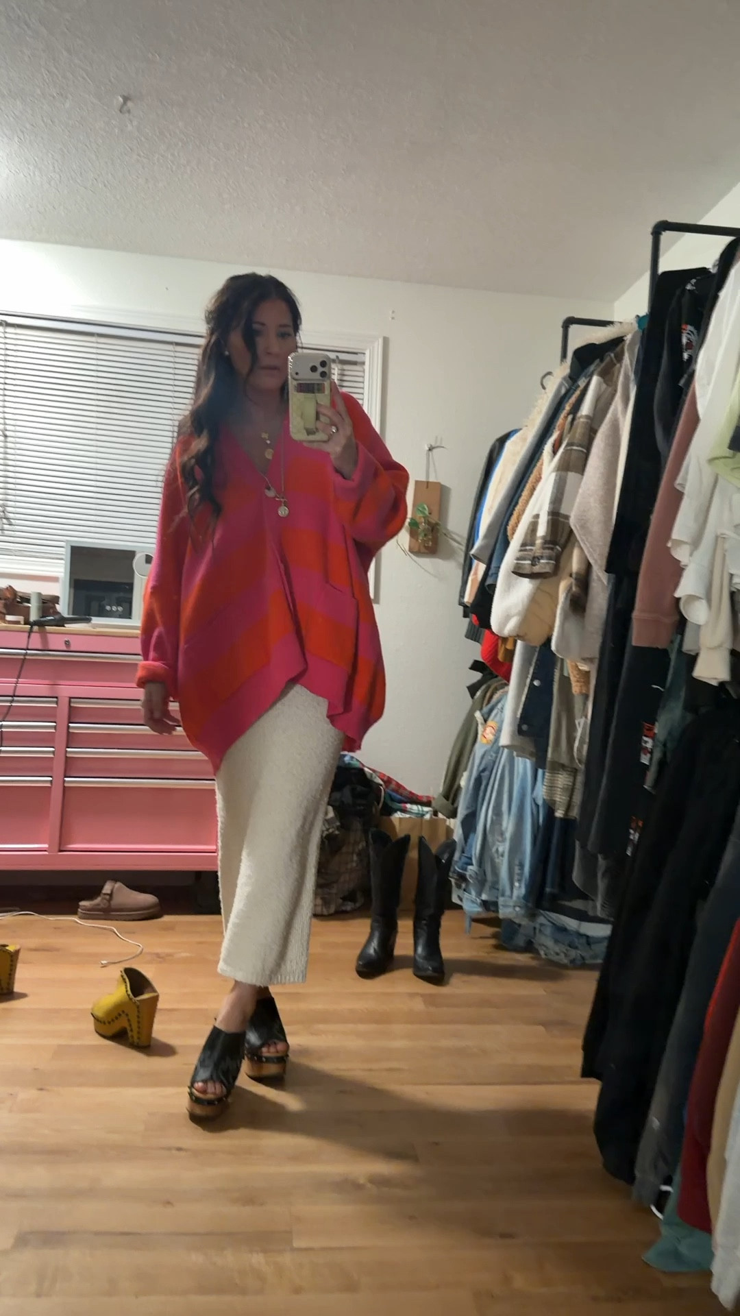 Office Outfit 🧡💓
All my jewelry is from Twisted Silver- can’t link where but my code: HOLLY20 will save on their site!