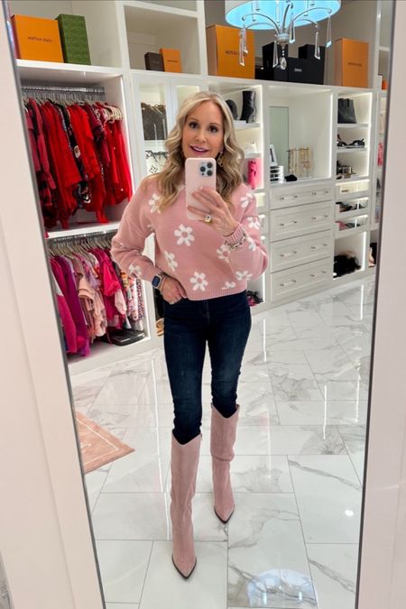 Another cute sweater to wear with my #pinkboots

#LTKshoecrush #LTKunder50