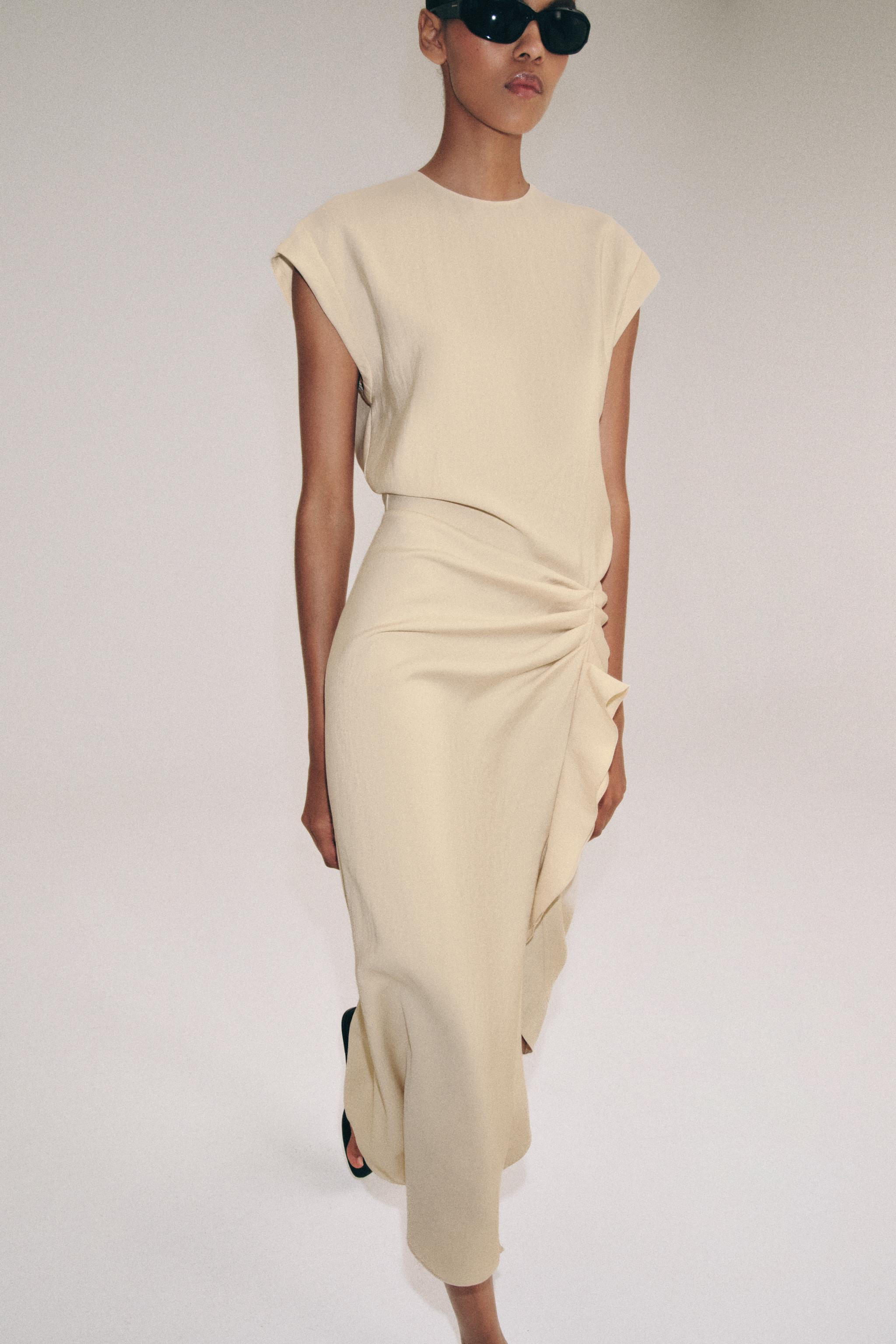 ZW COLLECTION RUFFLED MIDI DRESS | Zara US