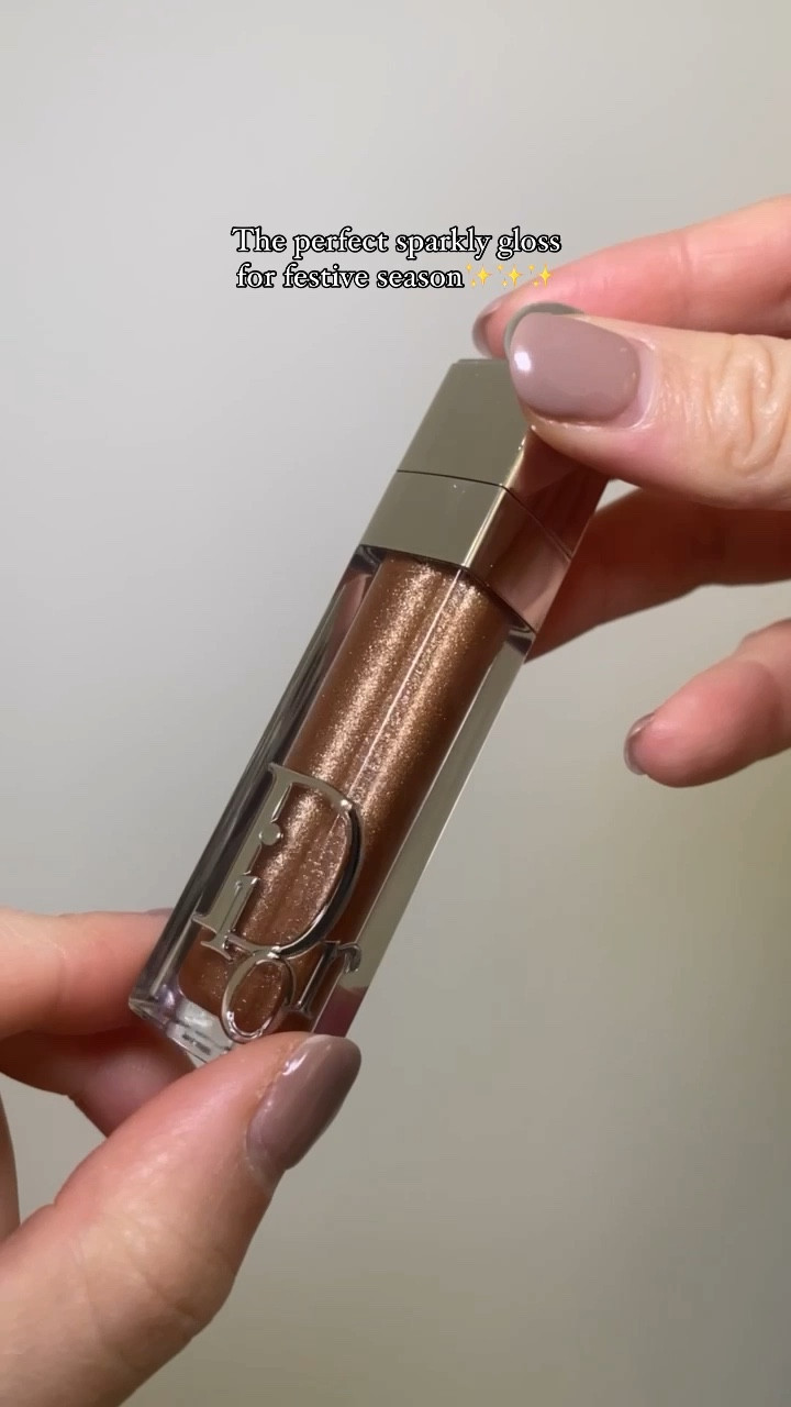 The perfect sparkly gloss for party season✨✨

#LTKbeauty #LTKparties #LTKHoliday