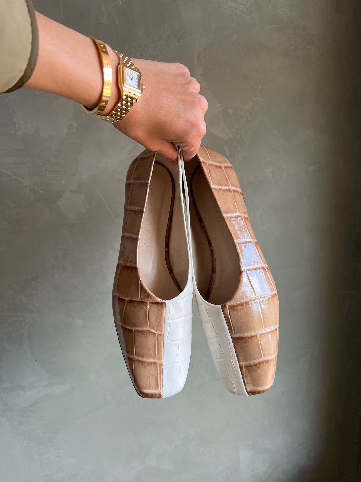 Obsessed is an understatement. Size up half a size - they run a bit small. Use code: clothesarefriends15 for 15% 