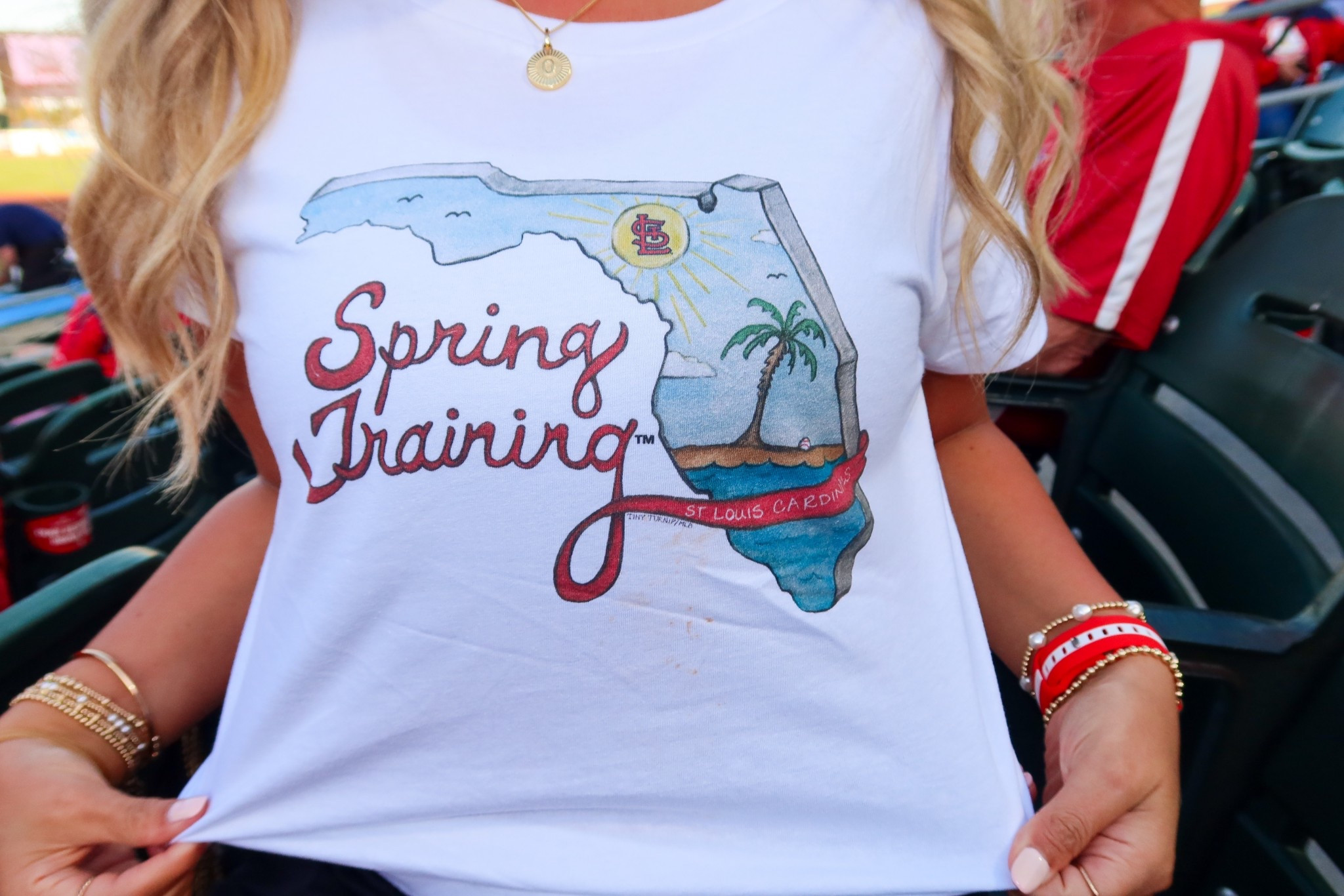 I absolutely LOVE Tiny Turnip graphic tees! They have so many unique designs, especially for kids!! Check out their site or shop at Fanatics!
I’m wearing a medium
I’m 5’3, size 4-6, 135 lbs