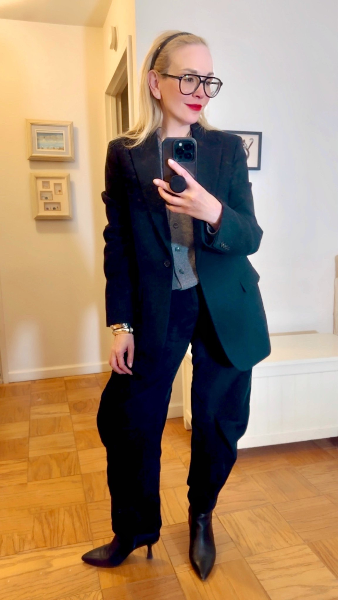 My perfect for winter blazer is on sale. I love Claire Waight Keller’s line (worked at Calvin Klein and Ralph Lauren and was the creative director for Givenchy and Chloe)  with Uniqlo. I linked the blazer I’m wearing as well as the others I bought that are on sale as well. 

#LTKWorkwear #LTKootd #LTKFindsUnder100