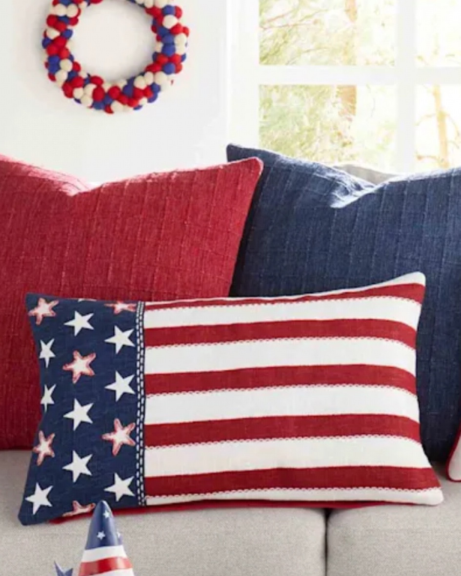 🇺🇸Sale🇺🇸 Patriotic pillows, flag pillow, 4th of July, patriotic decor
Red, white and blue

#LTKSaleAlert #LTKHome #LTKSeasonal