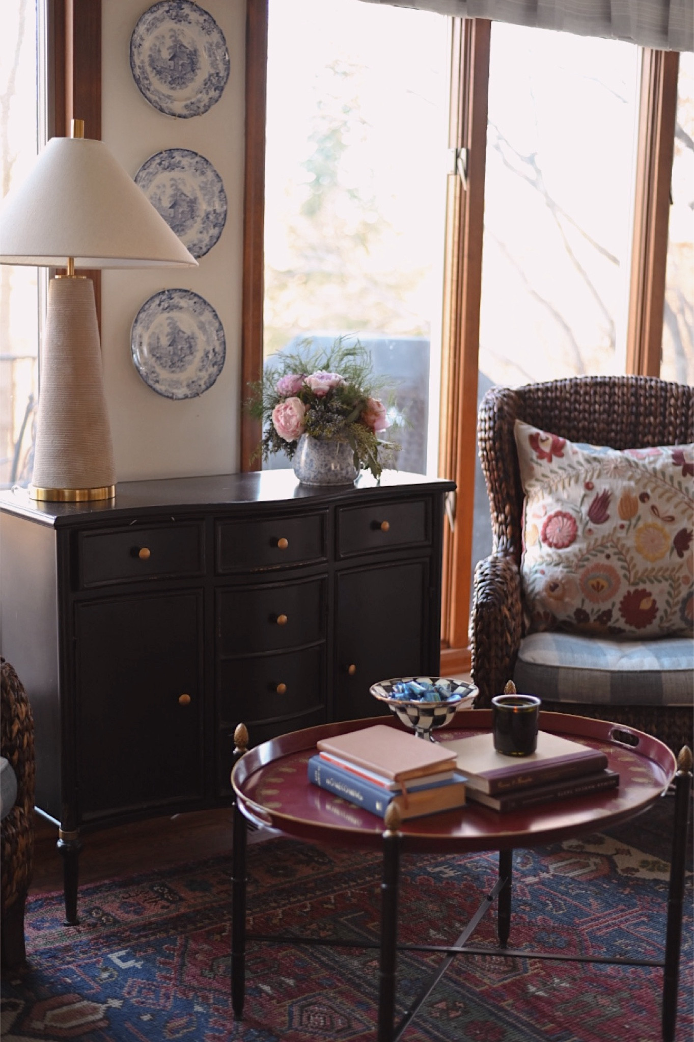 Coffee table is no longer available at Pottery Barn, but they have a great selection of floral decor pillows!

#floralpillows
#PotteryBarnfinds
#classyhome

#LTKHome #LTKFindsUnder100 #LTKStyleTip