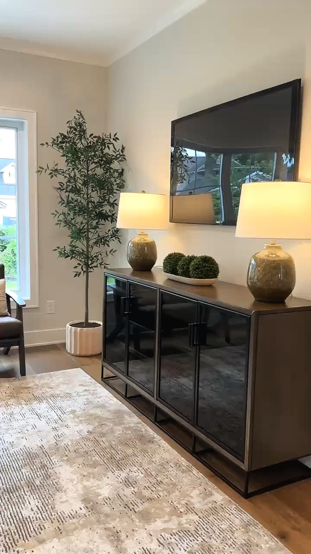 Designed To Be Lived In🤍

Clean lines, cozy textures, and timeless Ashley pieces that make a living room feel polished and lived-in. Everything linked.

#LTKHome