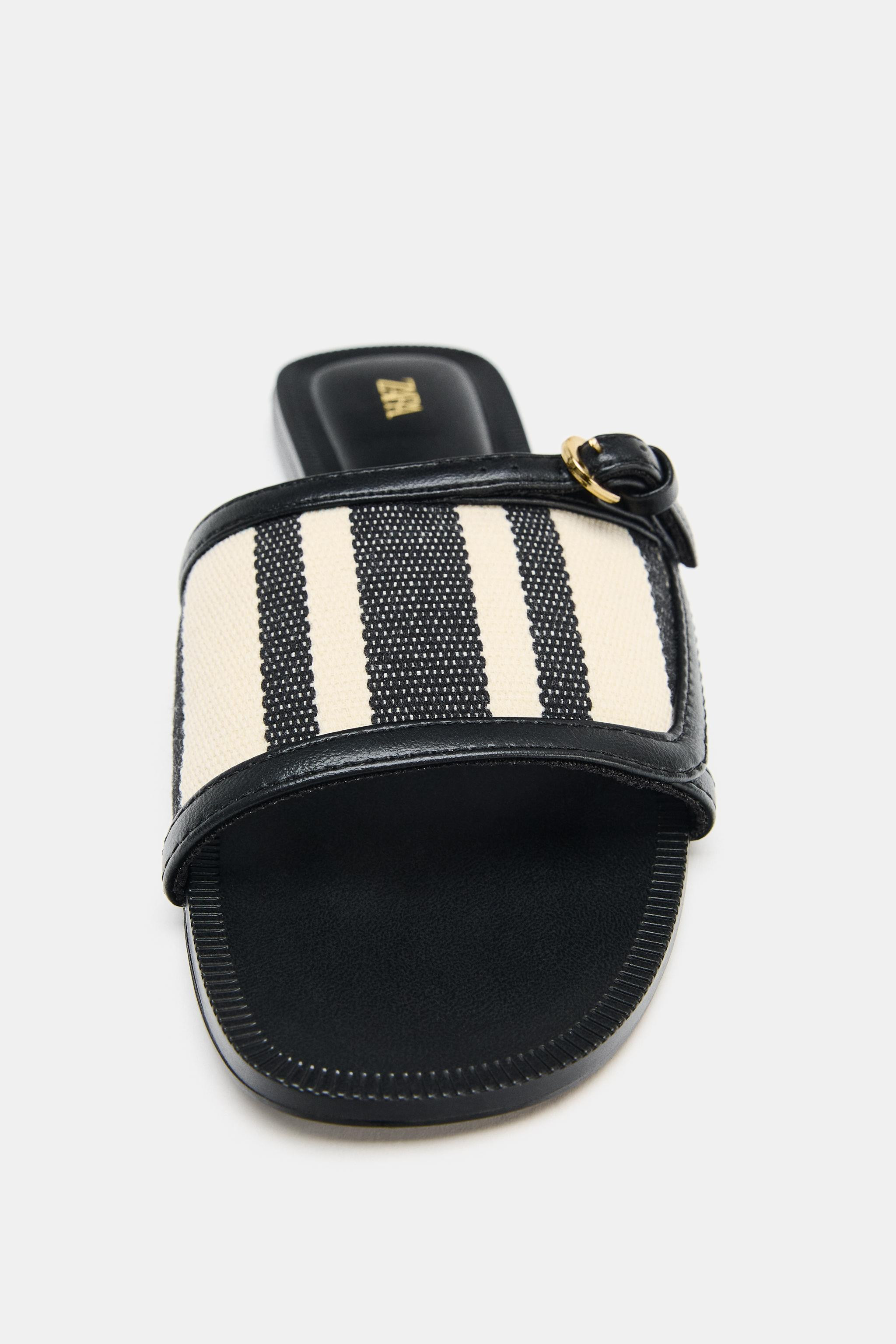 PRINTED FLAT BUCKLE SANDALS | Zara US