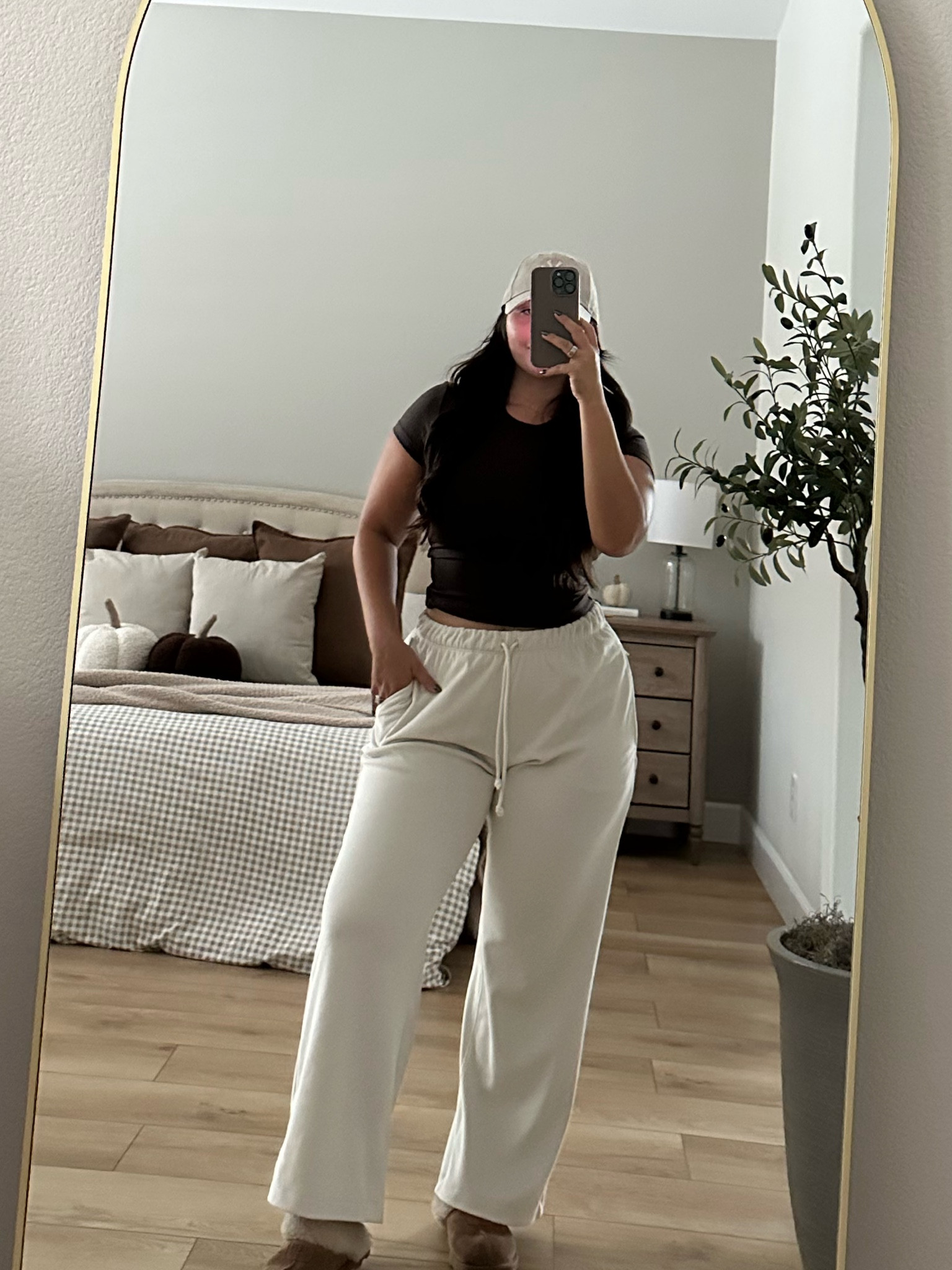 Comfy cozy fall fits start now!!

#abercrombie #falloutfit 

#LTKSeasonal #LTKMidsize