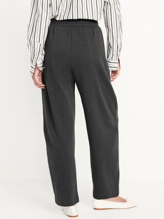Extra High-Waisted SoComfy Seamed Barrel-Leg Sweatpants | Old Navy (US)