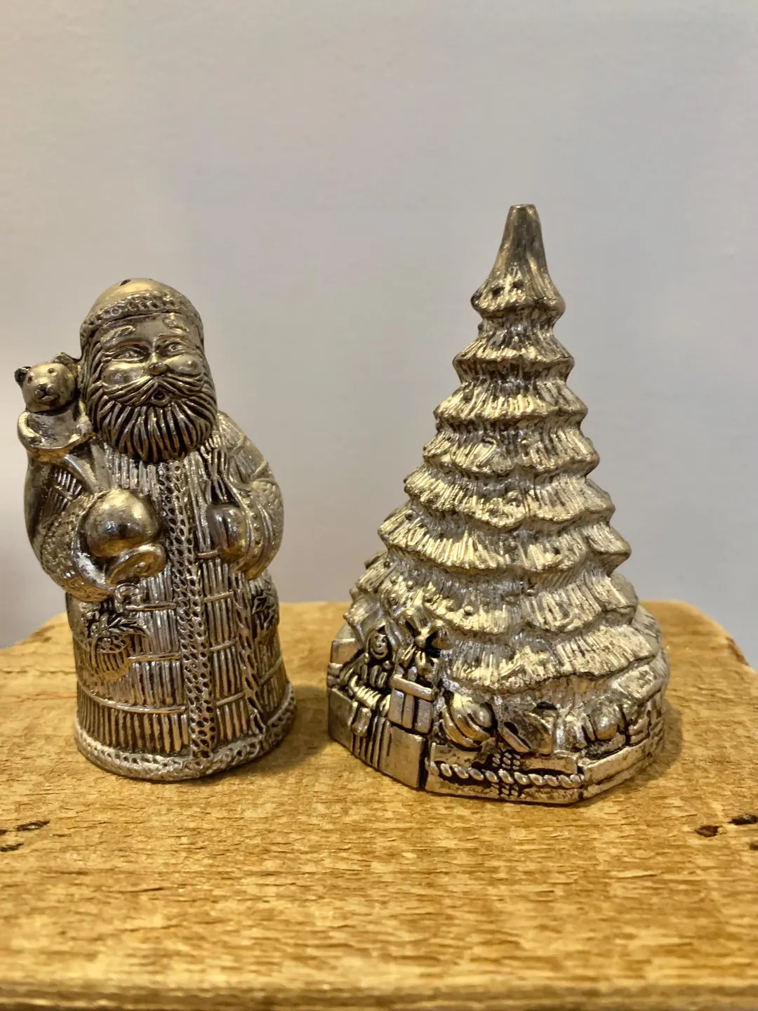 International Silver Company Silver Santa and Christmas Tree Salt Pepper Shakers - Etsy | Etsy (US)