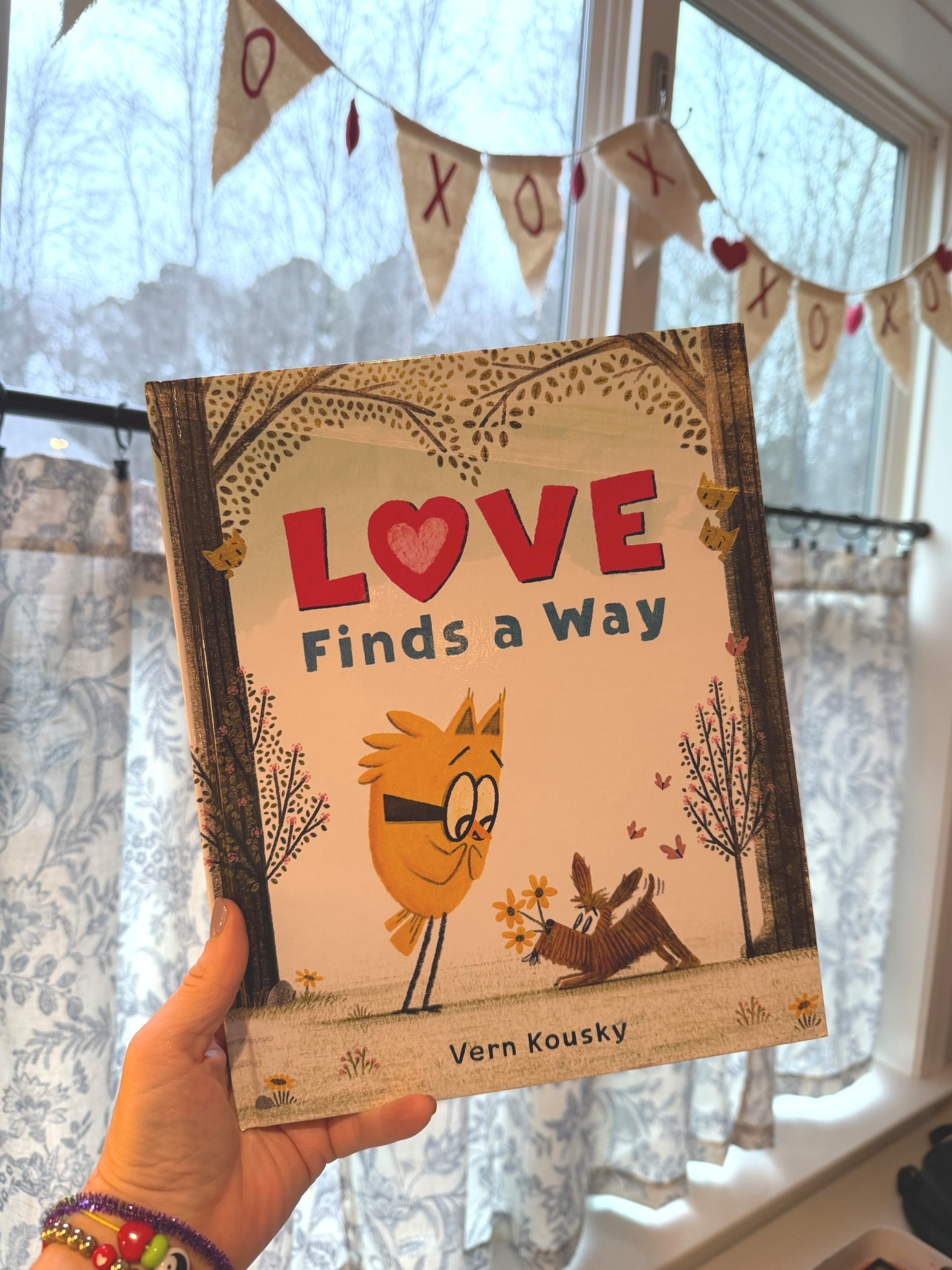 Really sweet Valentine / love / friendship children’s book. Especially for dog lovers. 

Children’s book. Reading with kids. Home library. Seasonal books. 