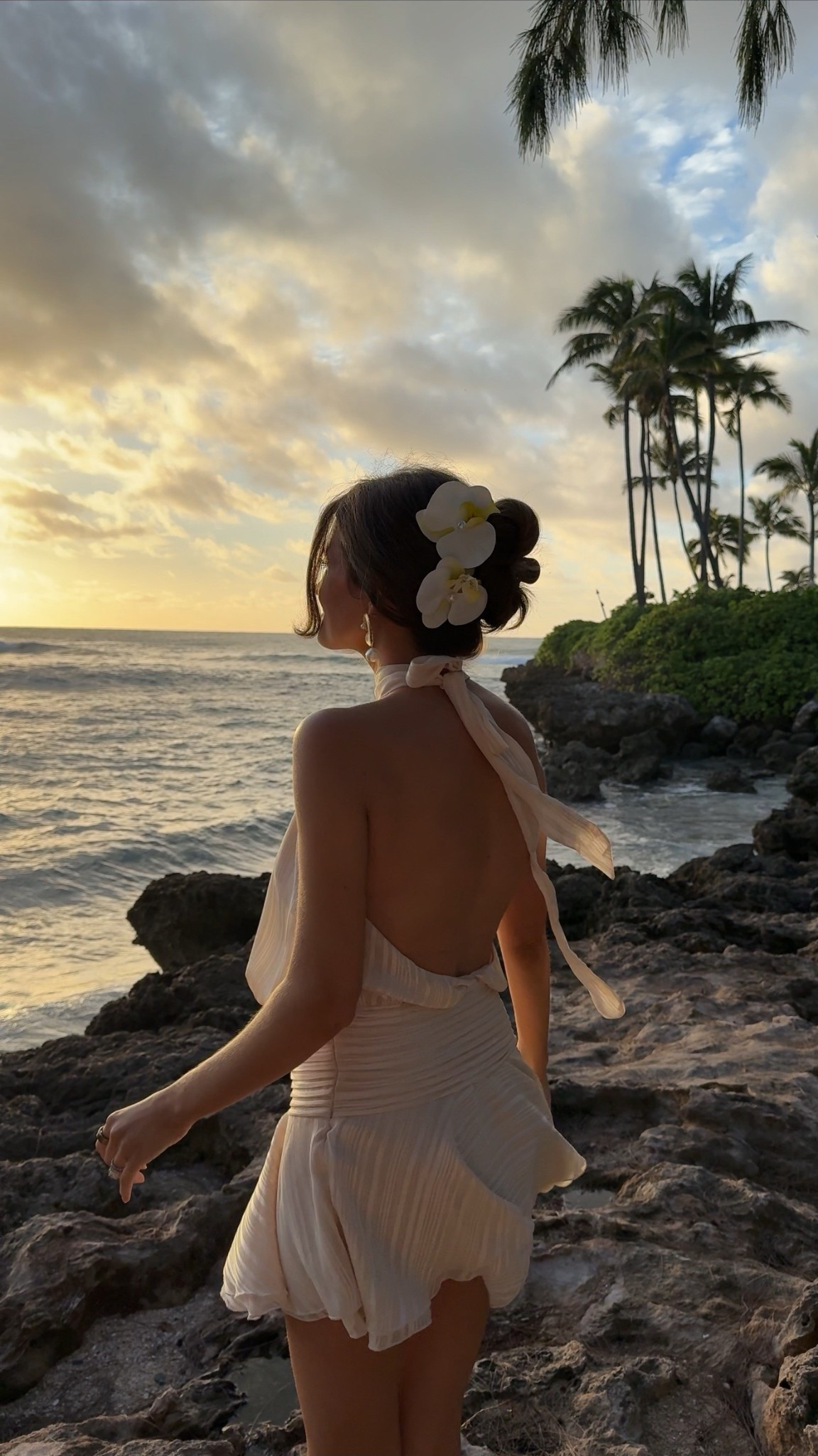 The prettiest sunset in Hawaii 💕 revolve outfit, spring break inspo 

#LTKBump #LTKTravel #LTKootd