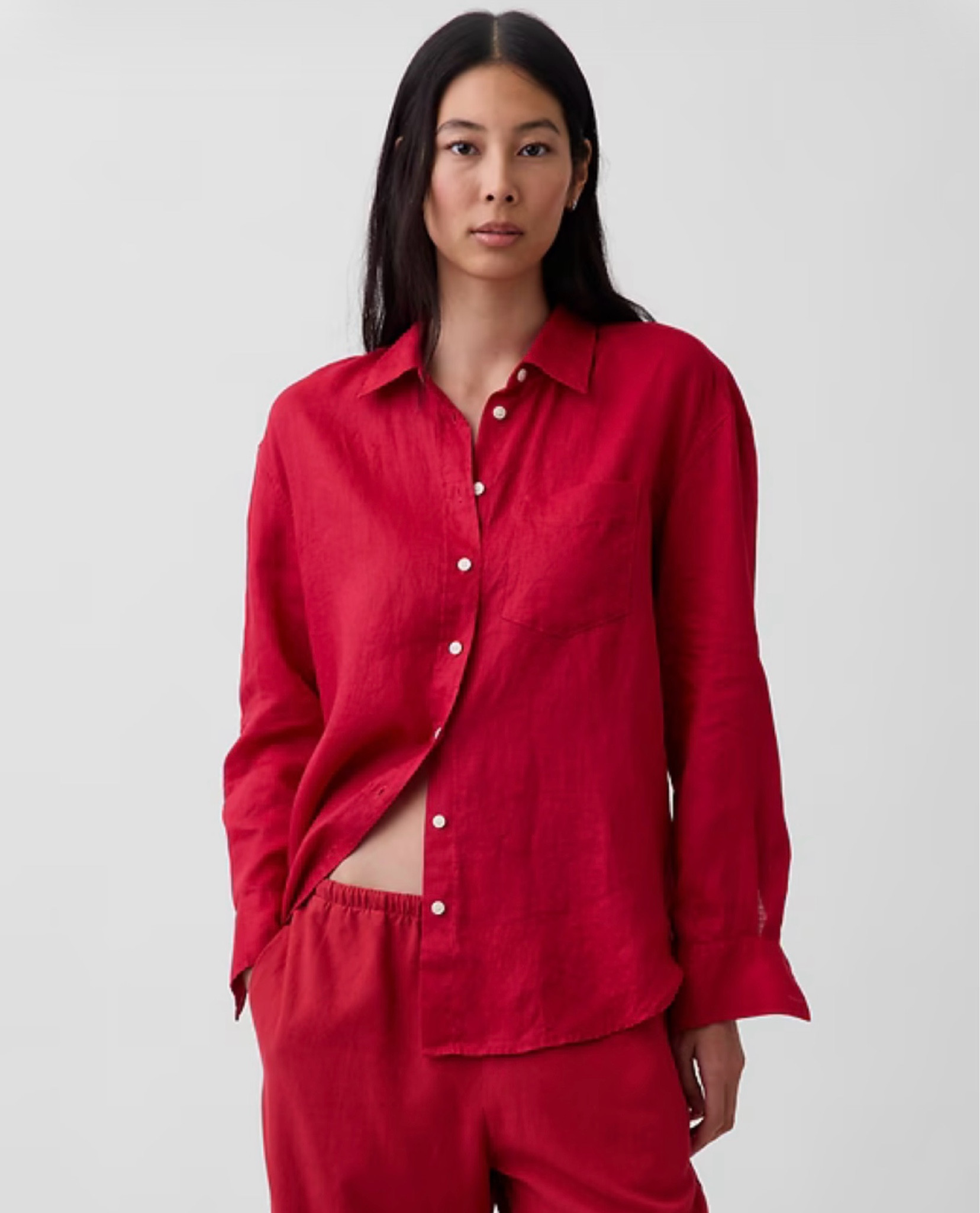 This red linen oversized shirt from Gap is the effortless summer staple your closet needs ❤️ Lightweight, breathable, and perfect as a beach coverup, airport look, or styled with matching linen pants for a chic monochromatic moment. Plus — it’s currently on sale 👏🏽✨ #LTKSaleAlert #GapStyle #LinenShirt #SummerStyle #VacationOutfits #EffortlessStyle #LTKFinds

#LTKgrwm #LTKMidsize #LTKSaleAlert