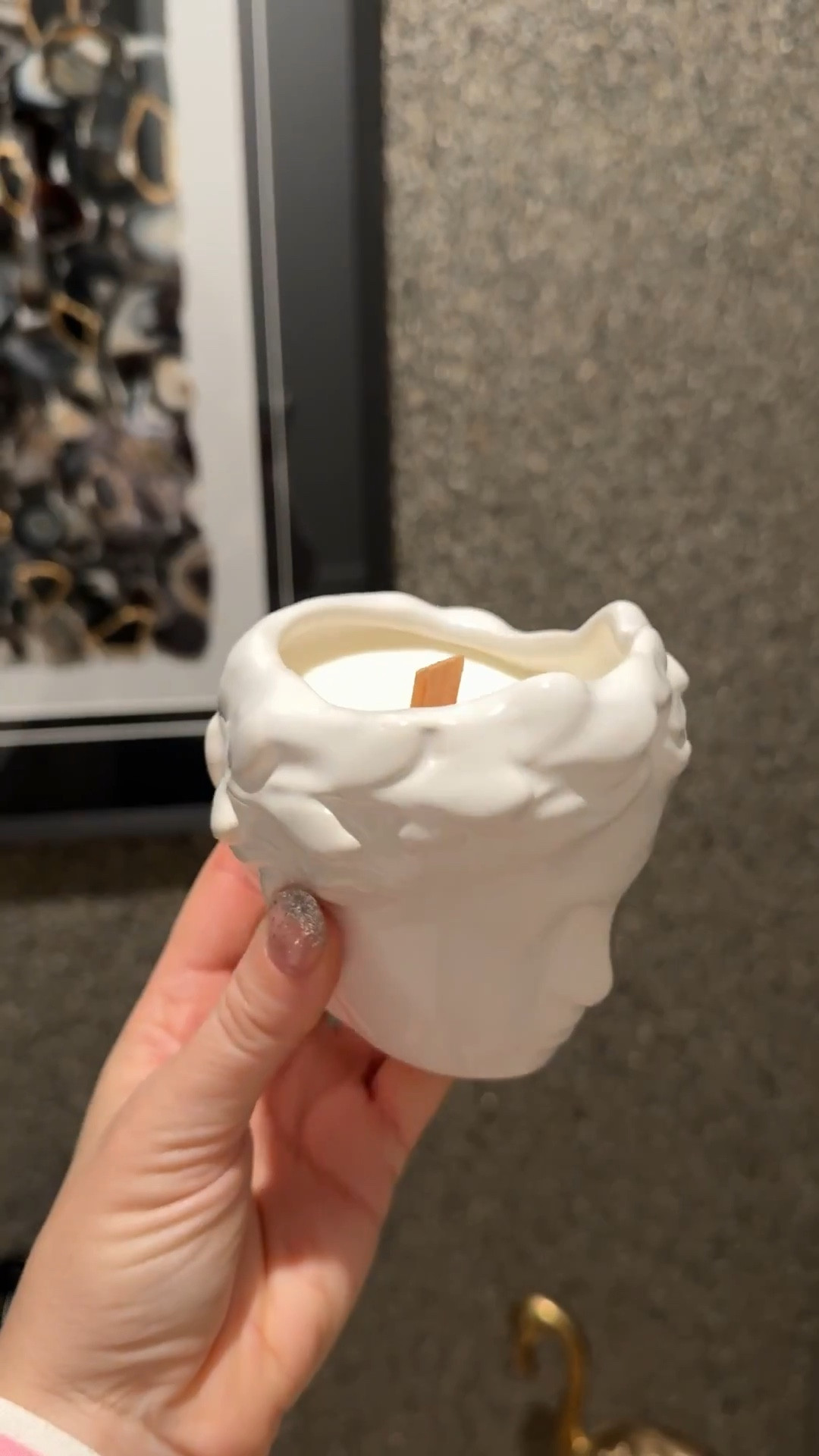 Obsessed with this bust sculpture candle!



#LTKValentine #LTKHome #LTKSeasonal