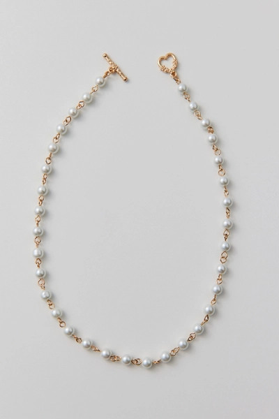 Lana Pearl Toggle Necklace | Urban Outfitters (US and RoW)