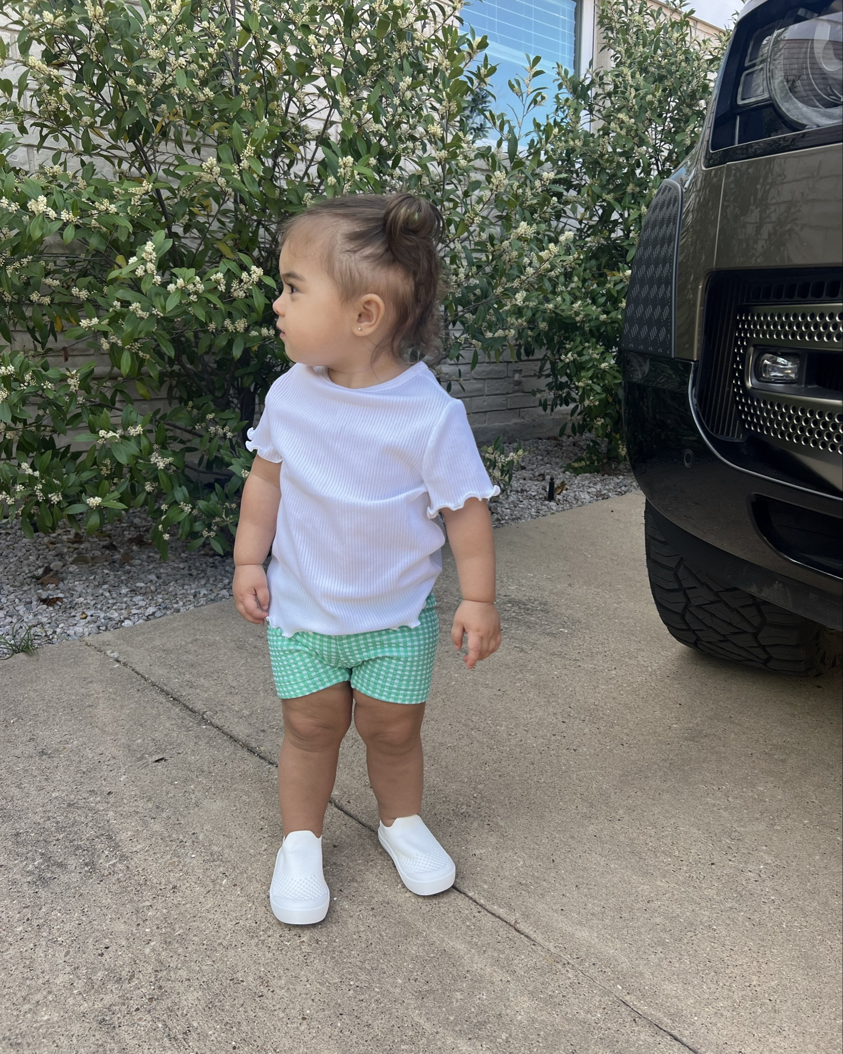 New fit, new shoes & headed to dinner! I swear my LTK is basically Mila’s now & I’m just her paparazzi😍💚☘️😂 #LTKmom #LTKootd #LTKoldnavy

#LTKBaby #LTKKids #LTKSeasonal