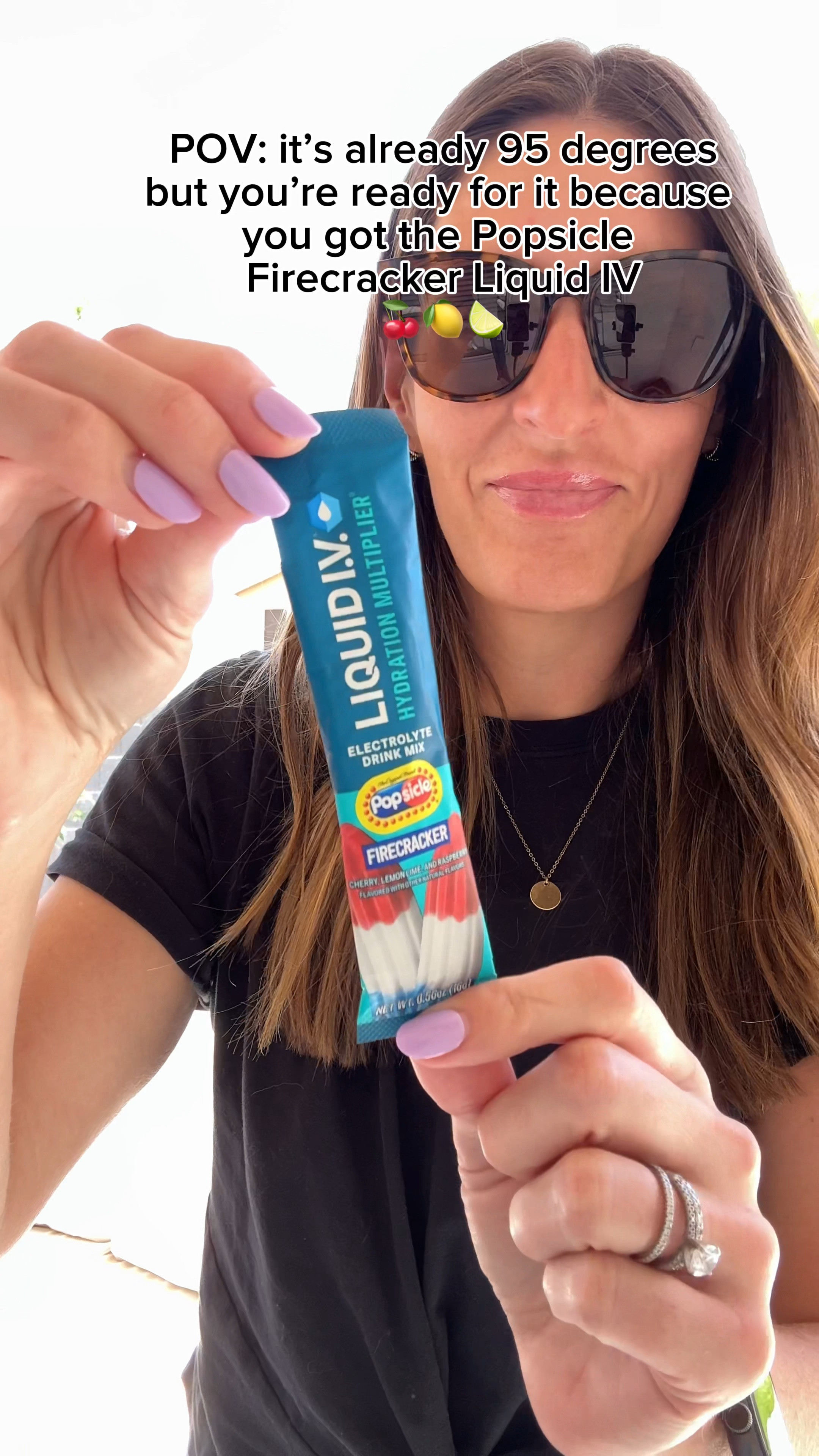 The new Popsicle Firecracker Liquid IV is SO good! 



#LTKSeasonal #LTKVideo