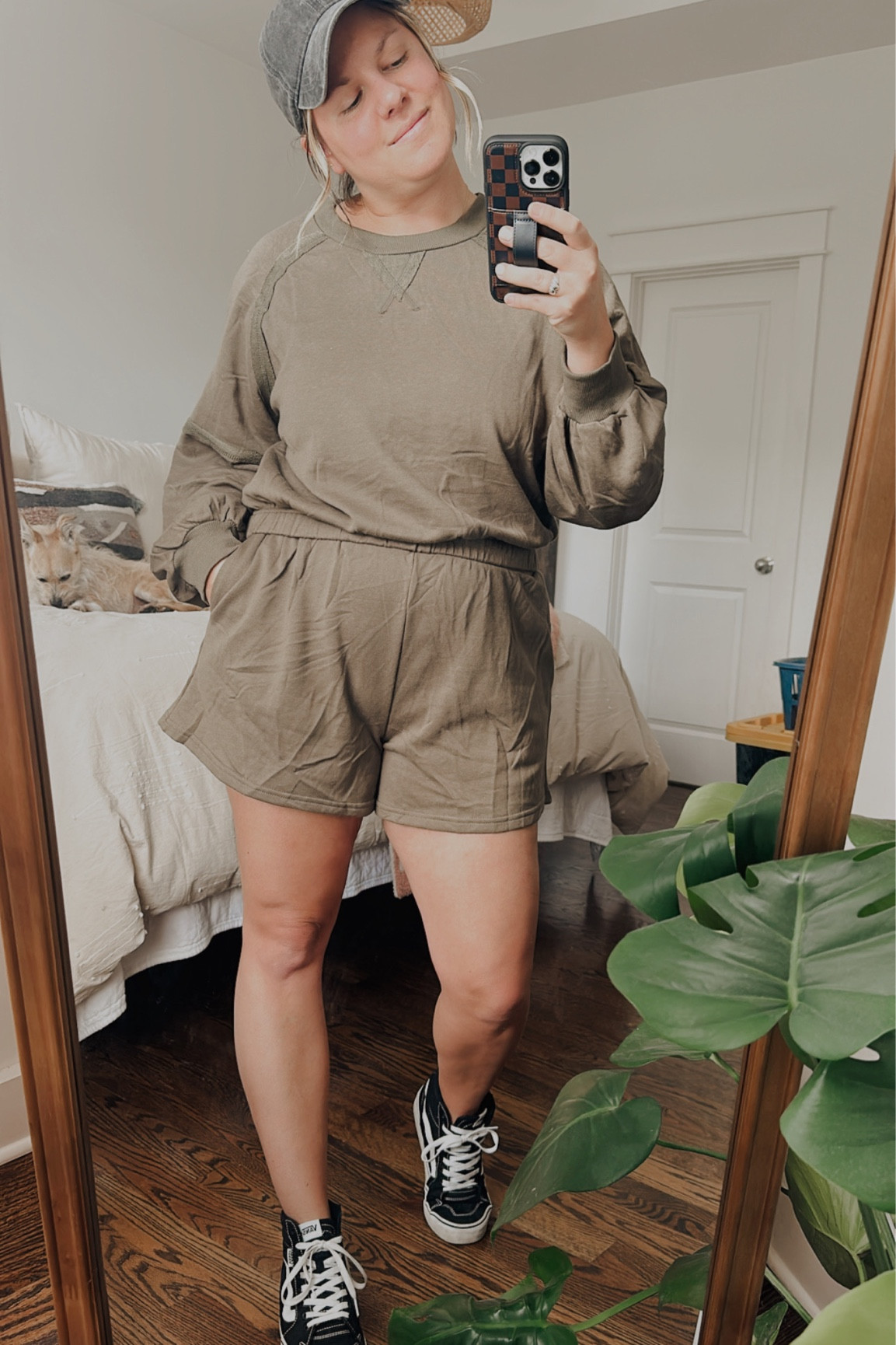 Amazon Find! Super fun fp-like details in this high waisted crop sweatshirt set. It’s a very light and soft cotton material perfect to transition to fall. I will be wearing this around the house and out and about! #amazonfind #amazonset #fpdupe

#LTKSeasonal #LTKfindsunder100 #LTKstyletip