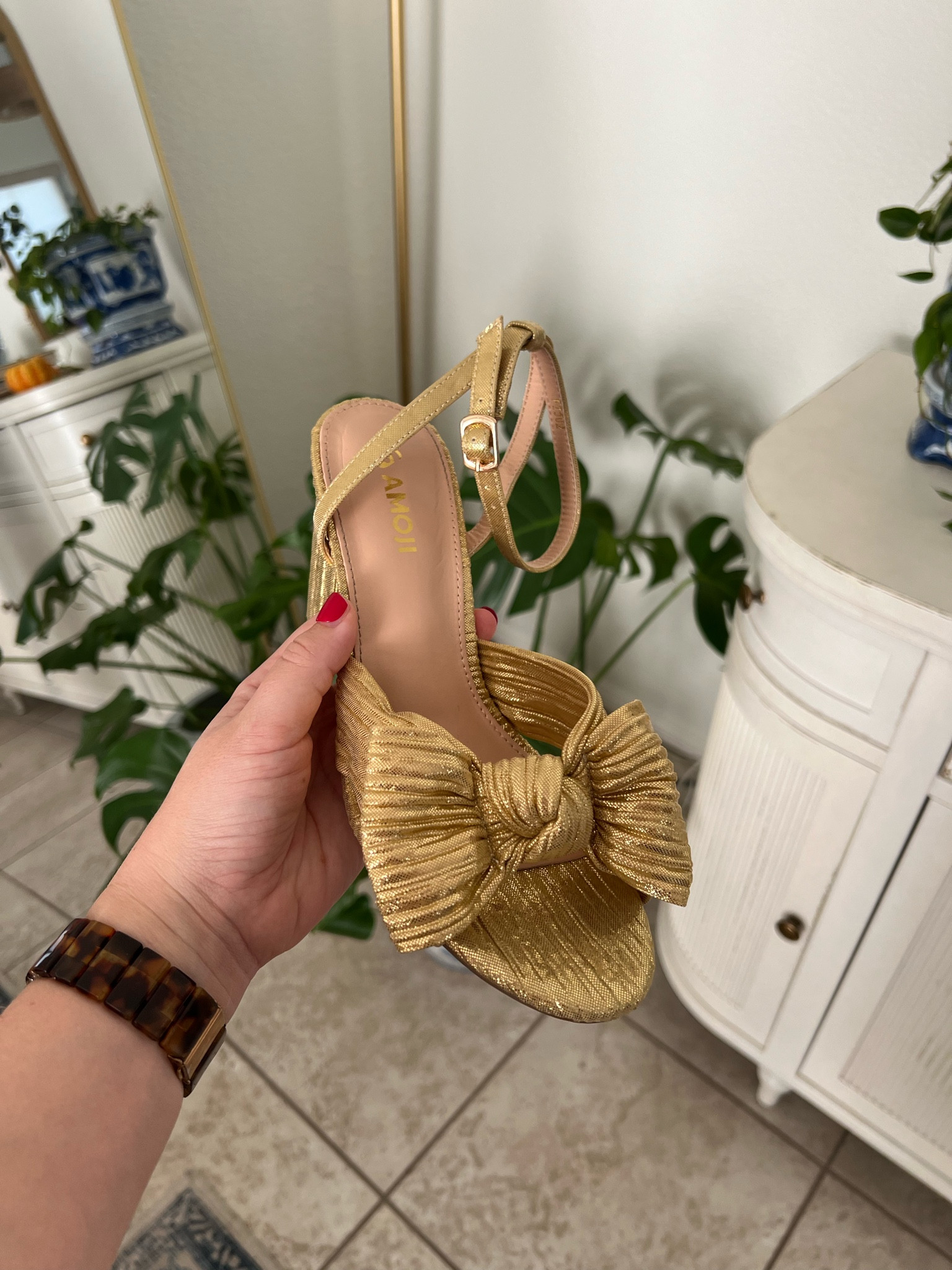 These are the perfect holiday party shoes! They run TTS and are incredibly comfy if you need to be on your feet for a long time  

#LTKParties #LTKHoliday #LTKFindsUnder50