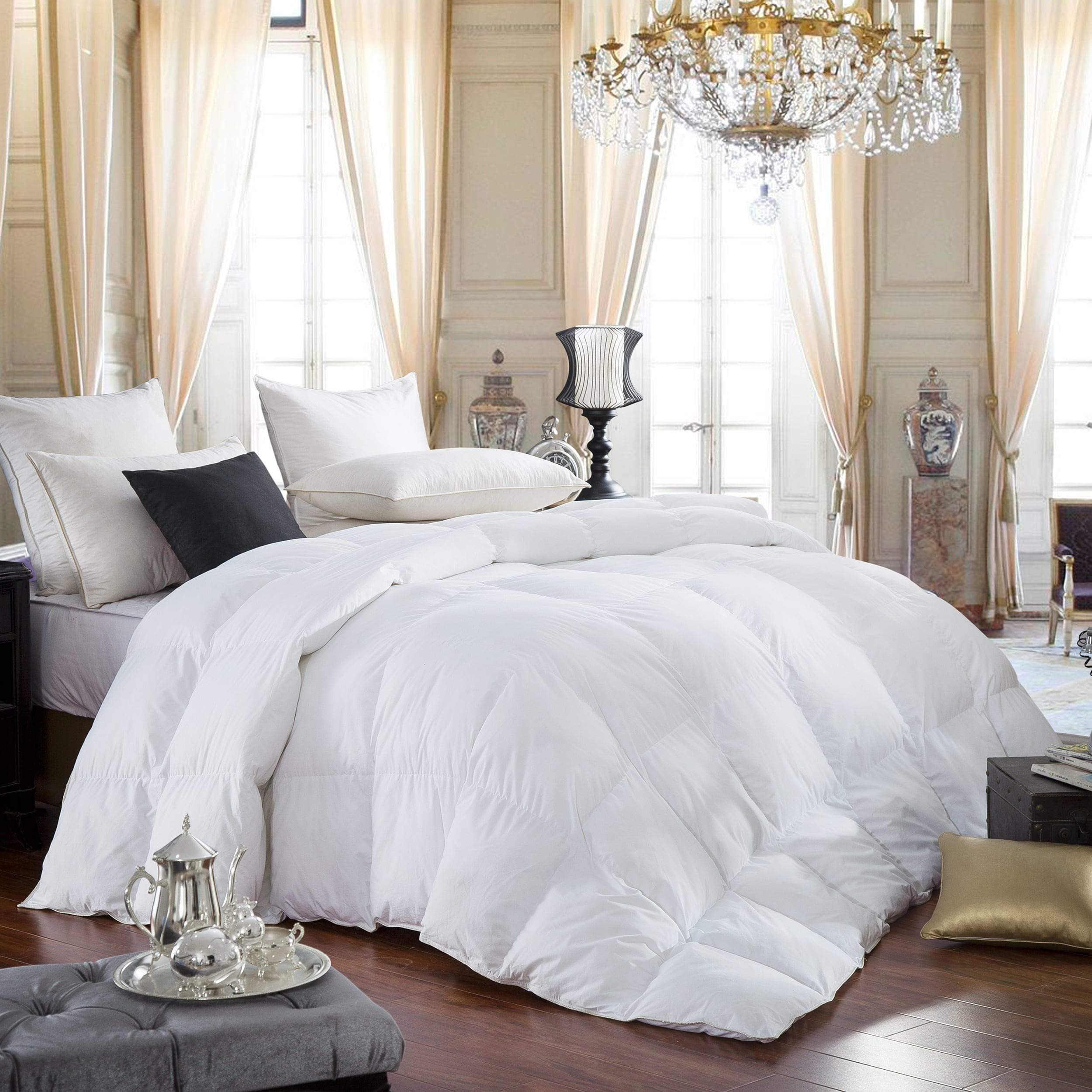 EGYPTIAN BEDDING 600-Thread-Count Egyptian Cotton Siberian Goose Down Comforter, 70 oz. Fill Weig... | Amazon (US)