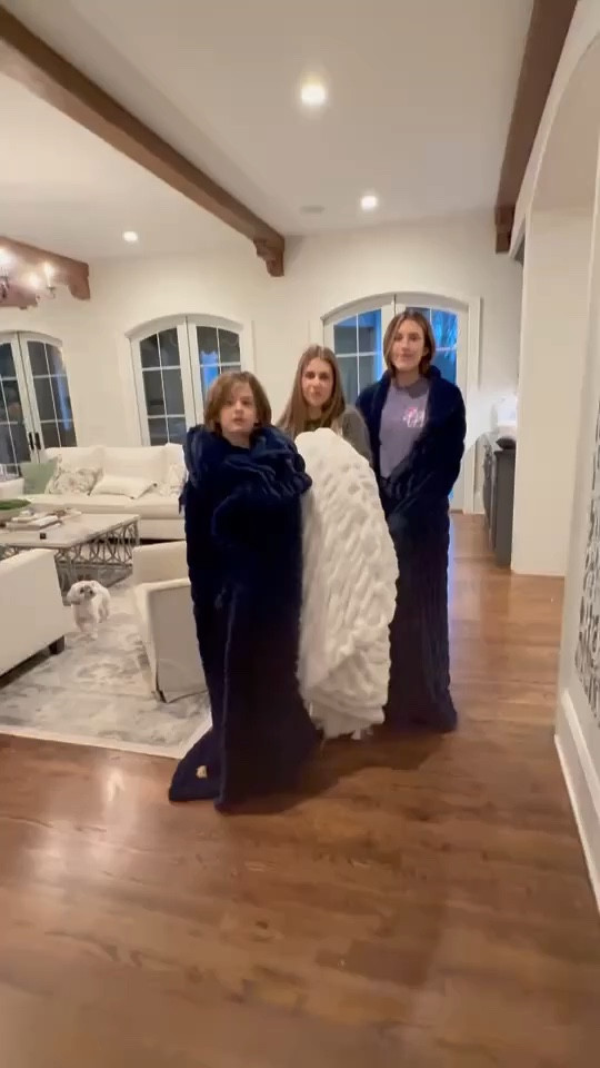 We LOVE Lola Blankets…..like really LOVE them!! Truly the softest ever!

Use my code catherine50 for 50% off!!!!!

#LTKHome #LTKSaleAlert #LTKKids