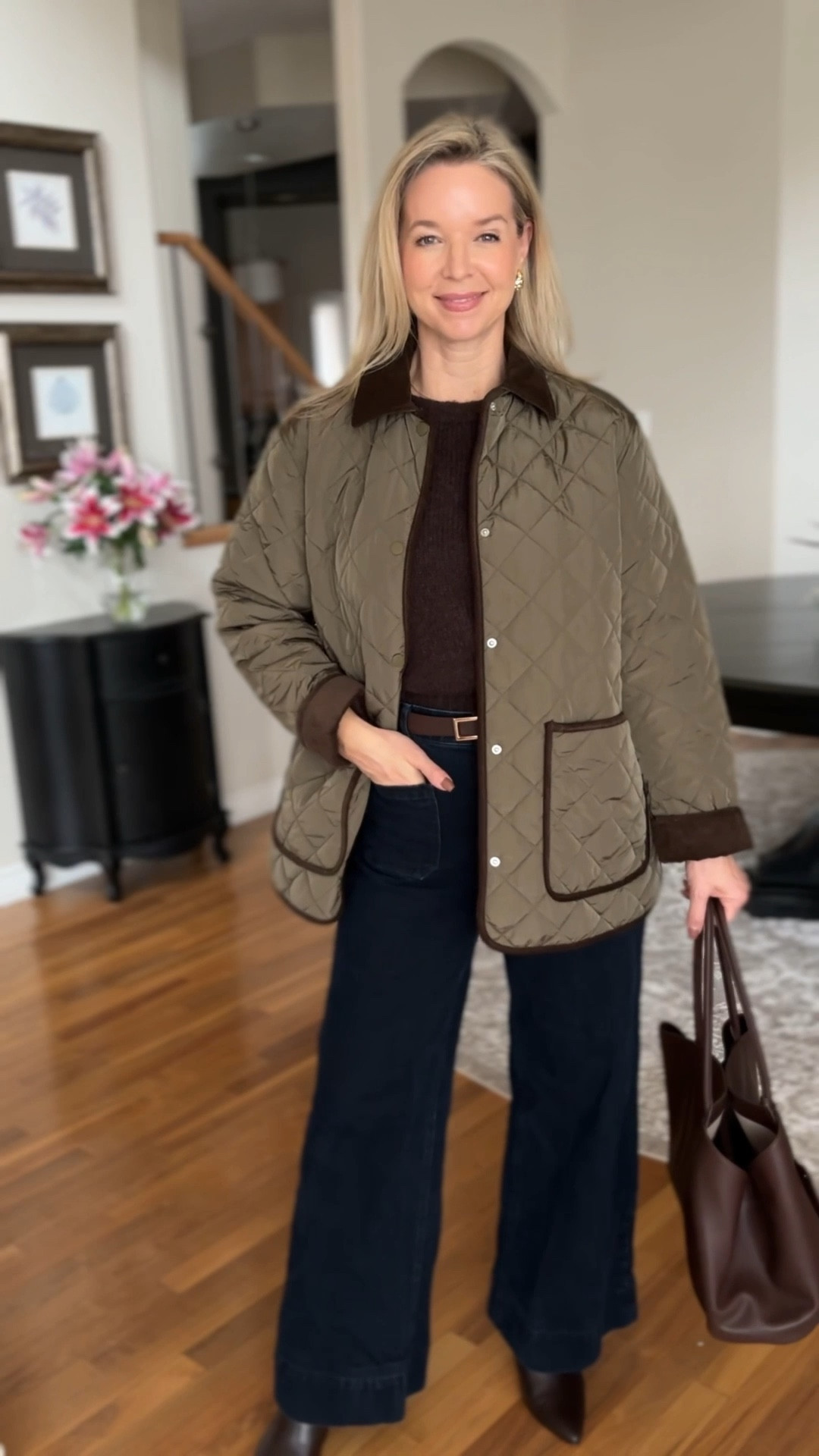 Quilted jacket with corduroy collar - it comes in 3 different colors

Jacket in quilted woven fabric. Collar in corduroy, snap fasteners at front, and patch front pockets. Lined.

This is a perfect jacket for fall and so affordable! 

#LTKSaleAlert #LTKOver40 #LTKSeasonal