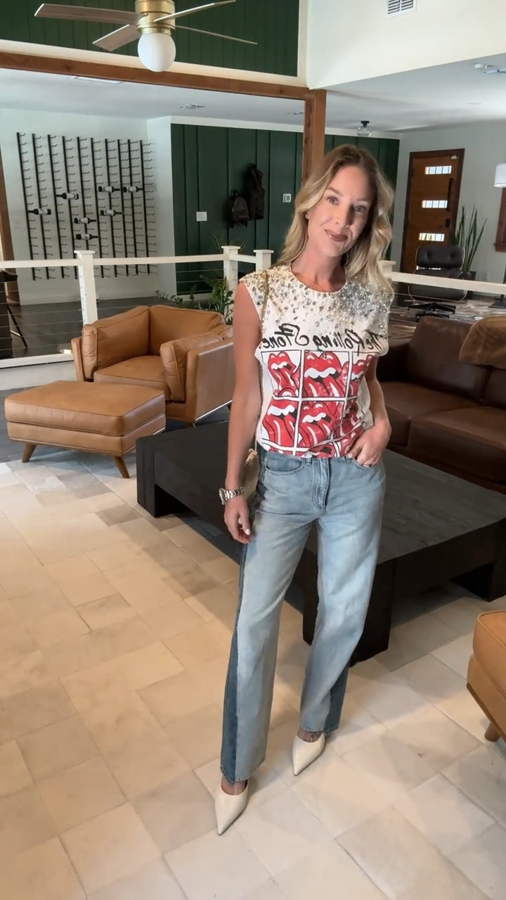 Soo good ! Jeans on MAJOR SALE ! 

Top: XS/S
Jeans: 24 


#LTKootd #LTKgrwm