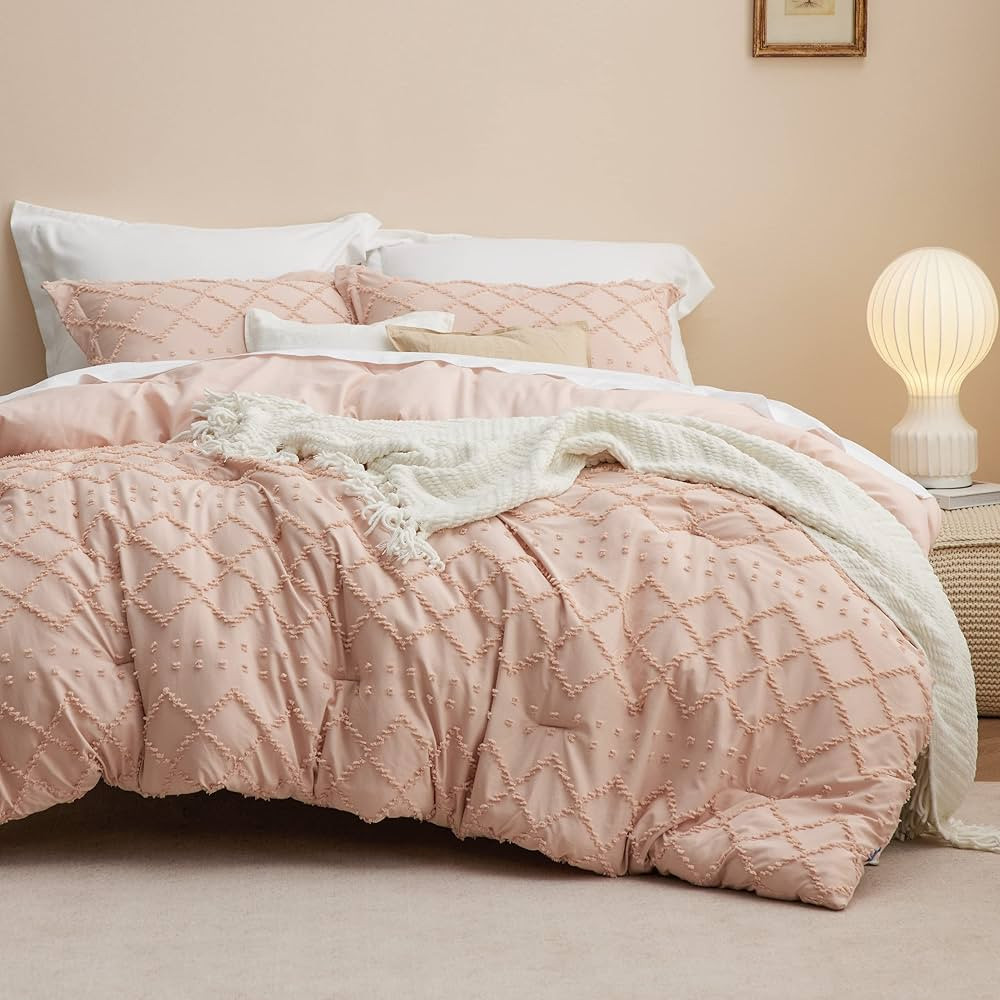 Bedsure Boho Comforter Set Queen - Coral Pink Tufted Shabby Chic Bedding Comforter Set for All Se... | Amazon (US)
