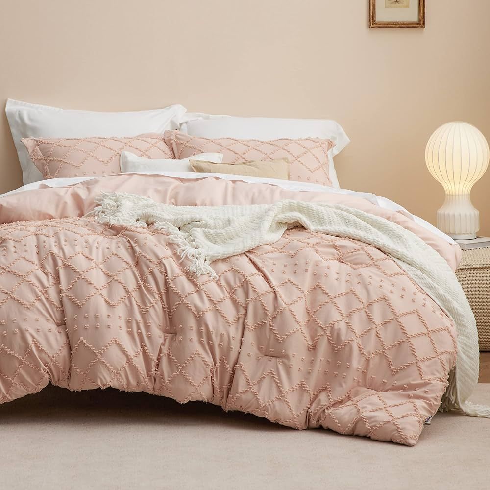 Bedsure Boho Comforter Set Queen - Coral Pink Tufted Shabby Chic Bedding Comforter Set for All Se... | Amazon (US)