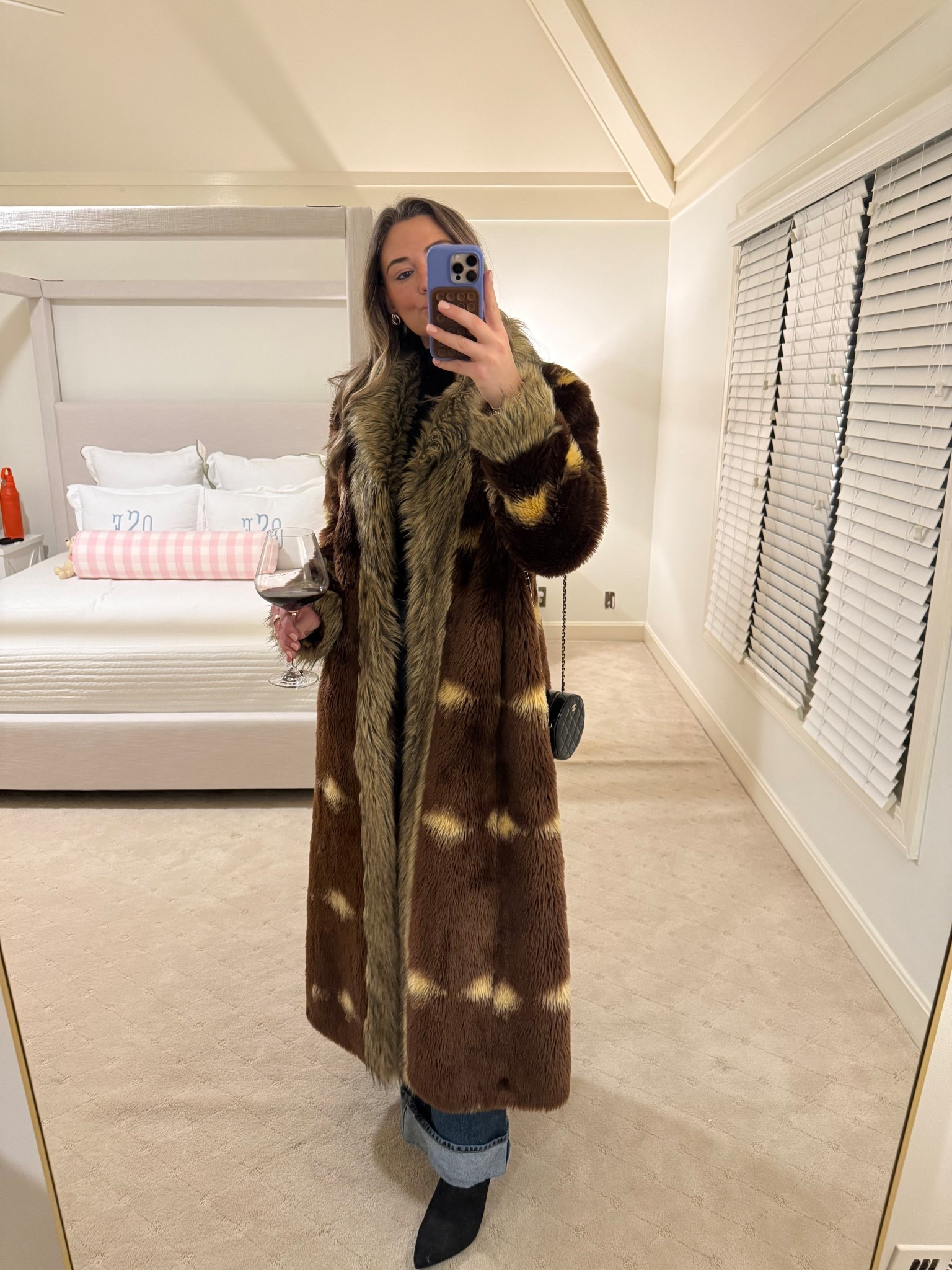 Fur coat of my dreams

#LTKHoliday #LTKootd #LTKSeasonal