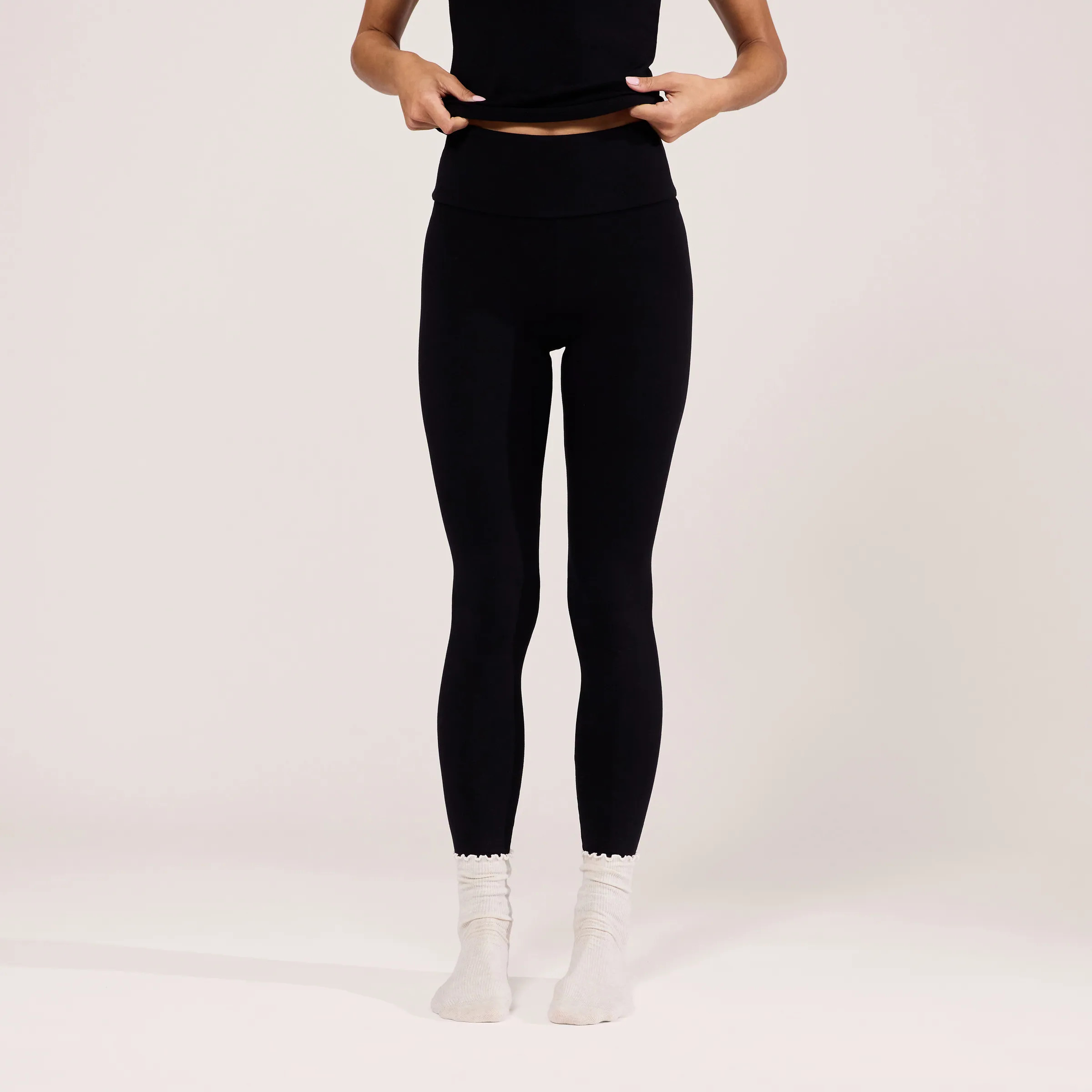 Lightweight Everyday High Waisted Leggings | Black | LOVALL