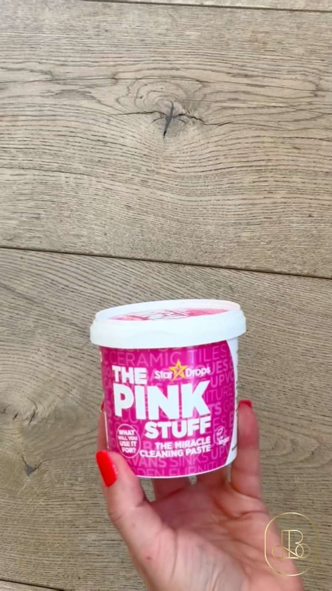 Stardrops The Pink Stuff All Purpose Cleaning Paste completely transforms your deep-clean routine, offering a legendary, mildly abrasive formulation that cuts through the toughest stains with absolute ease. 🧼 By consolidating your heavy-duty kitchen, bathroom, and outdoor cleaning needs into one single, durable tub, it completely flattens your household inventory footprint. Perfect to buy if you want to tackle tough stains effortlessly, bring an instant shine back to your home, and experience the satisfying magic of a truly deep-cleaning power asset! 🛁 #CleaningHacks #DeepCleaning #KitchenMaintenence #MultiSurfaceCleaner #MinimalistHome #SinkOrganization 

#LTKHome