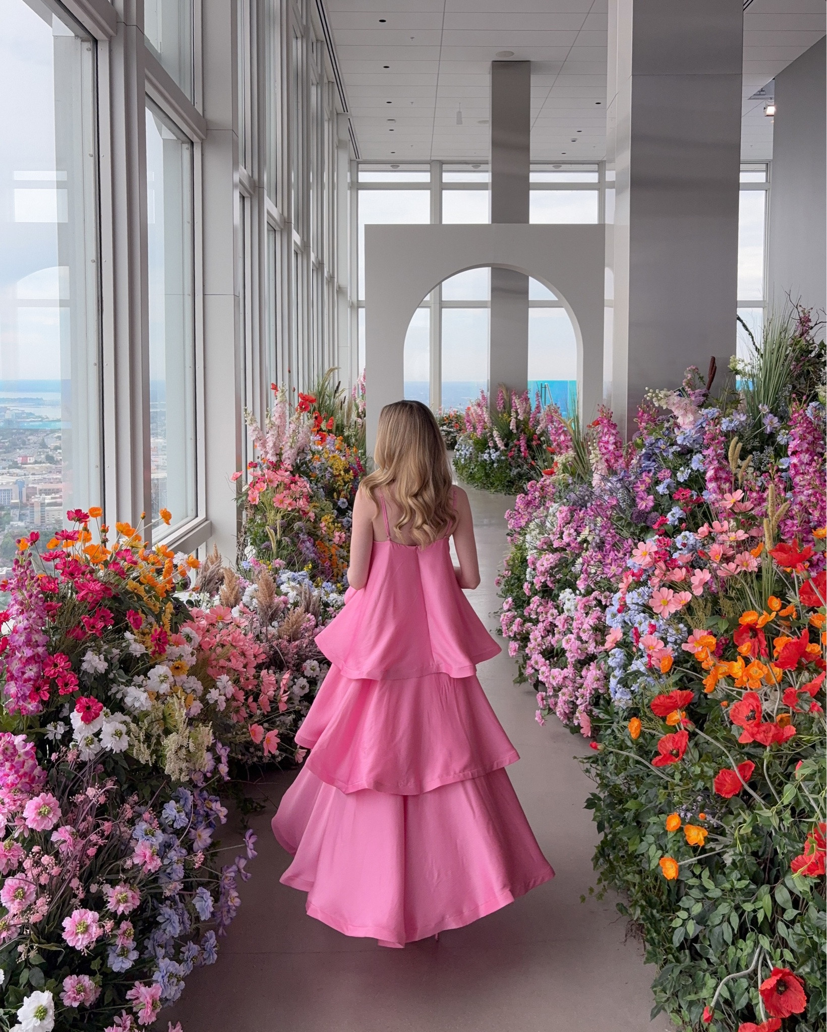 The view from the 52nd floor 🌷 @view_boston 

🏷️: floral exhibit, Summer Reimagined, summer floral installation Boston, photo locations in the city, The View Boston, Prudential Center, Pinterest inspiration #bostoncreator #girlyinspo #exploreboston