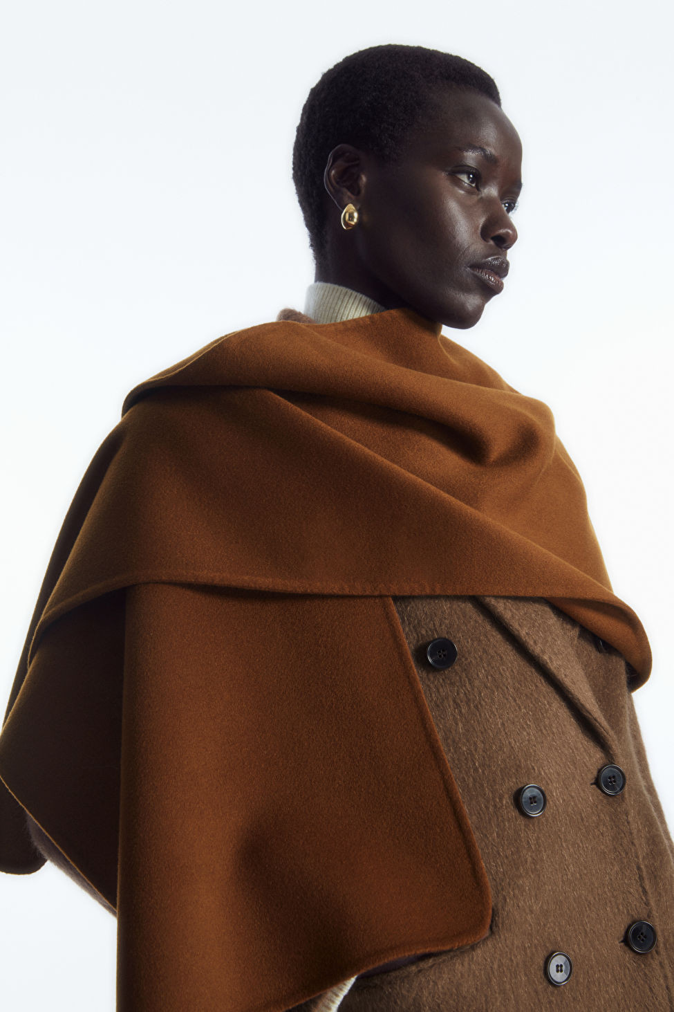 OVERSIZED DOUBLE-FACED WOOL SCARF - BROWN - COS | COS (EU)