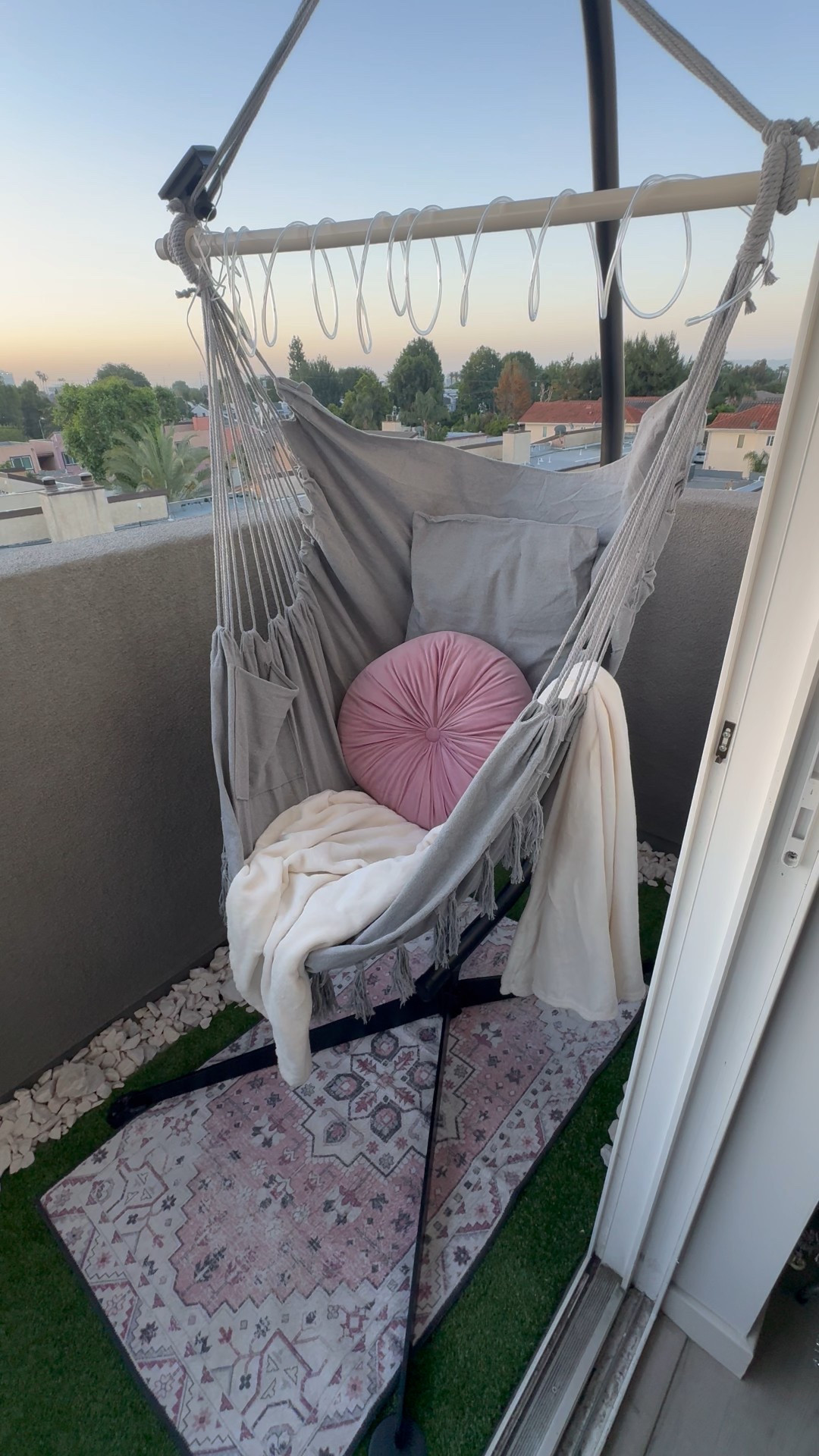 Cozy Mornings 🌤️