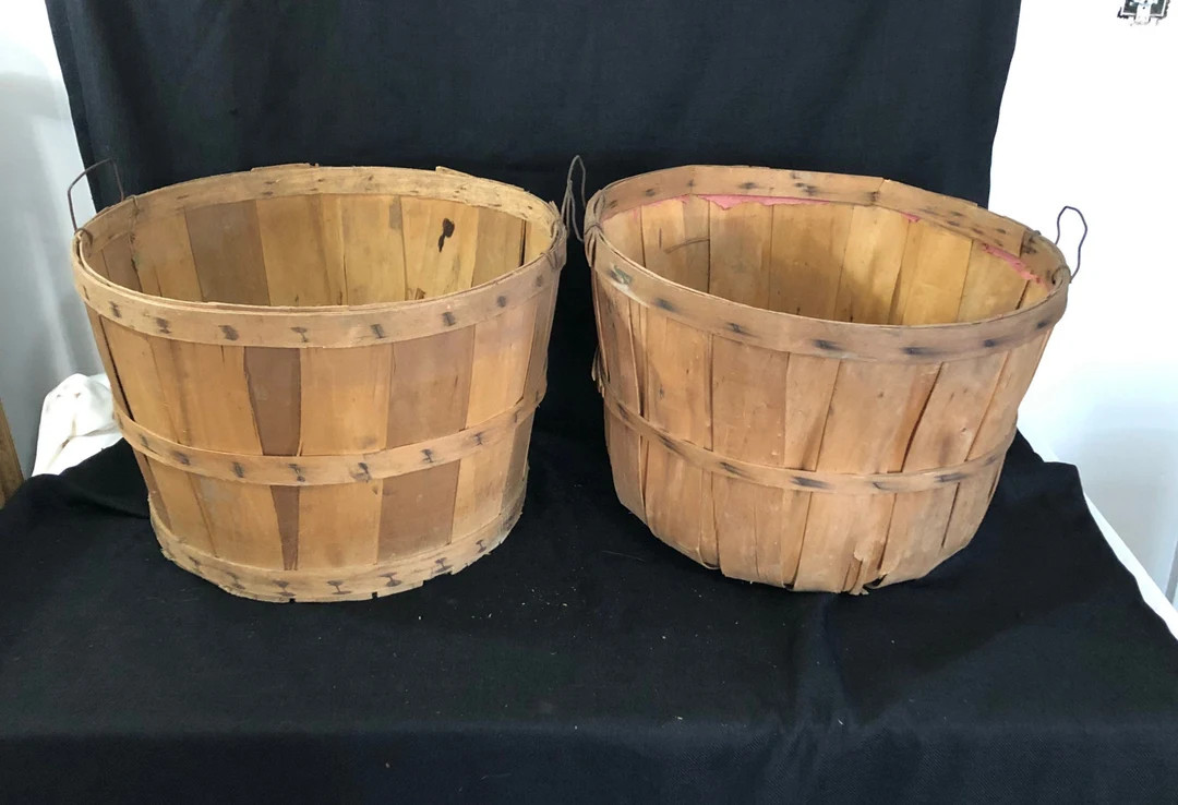 Pair Vintage Bushel Baskets - Old Stlat Wood Weaved Wooden Orchard Baskets - Basket Decor | Etsy (US)