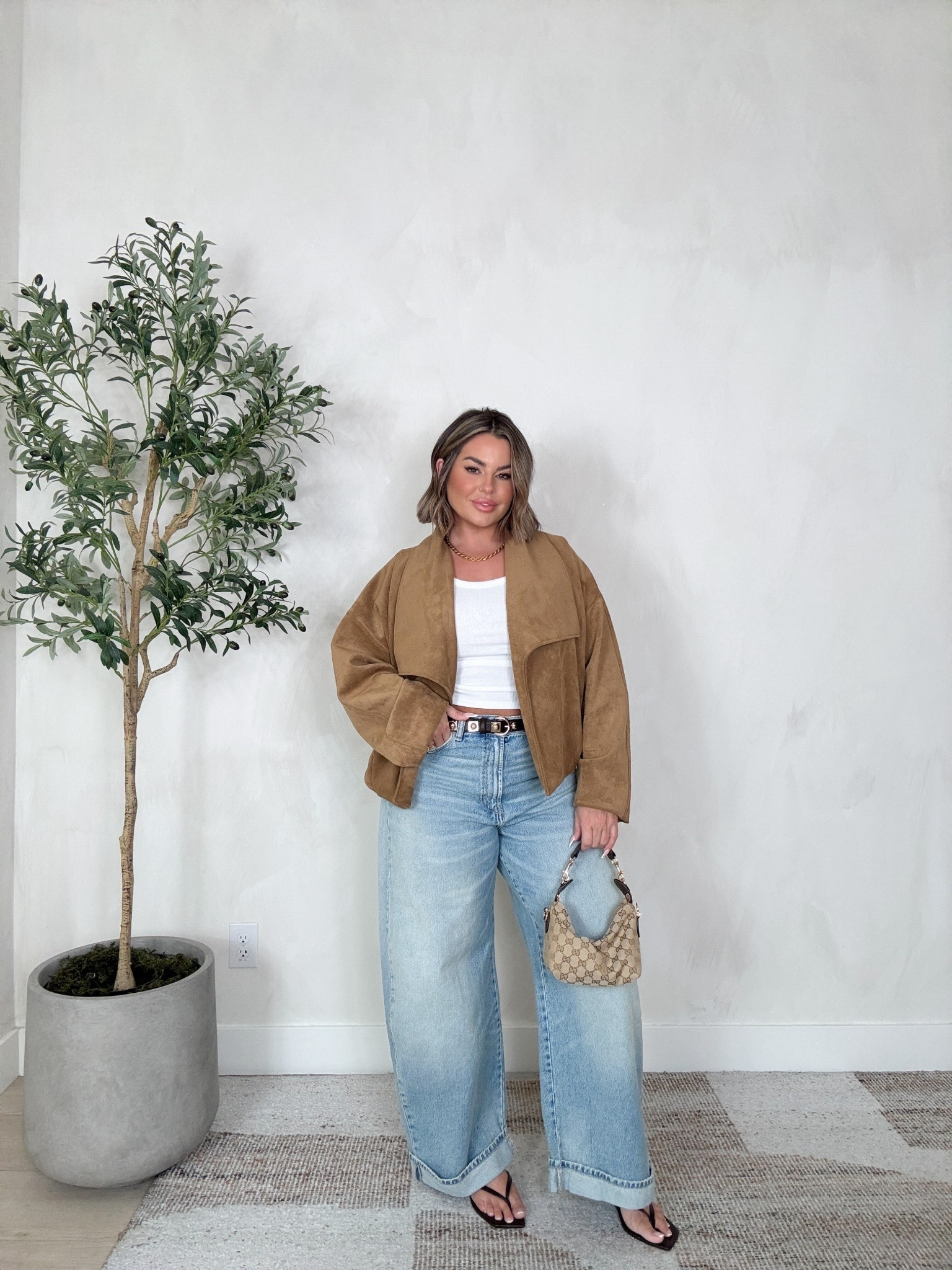 Tank L 
Jacket L 
Jeans 12 
Belt can’t link here but I’ll put on stories tonight. 
#zara #midsize 


#LTKMidsize