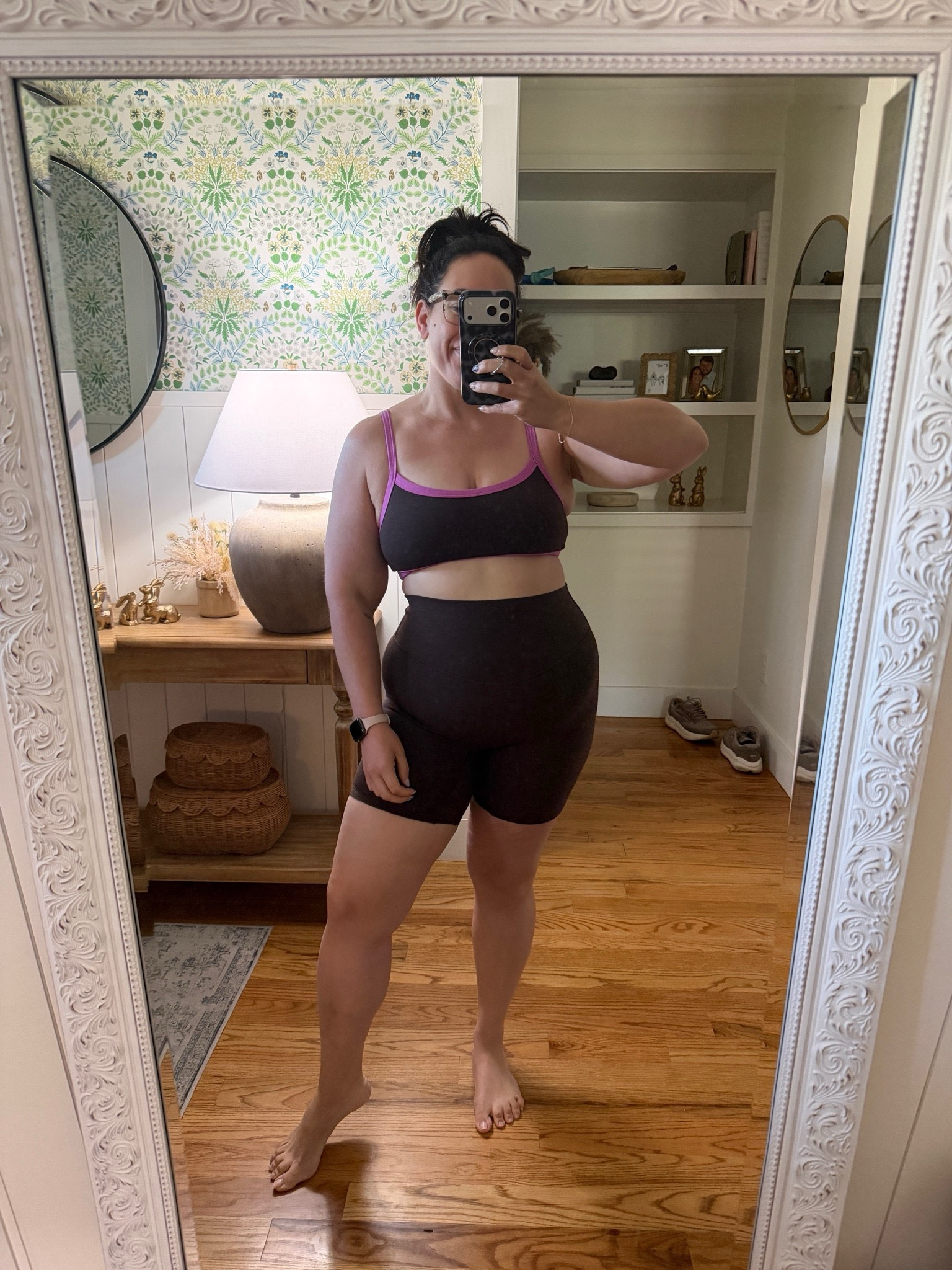 Midsize workout ootd! Looooovvving the brown and pink combo 🥥🌸🤌🏼

#LTKMidsize #LTKootd #LTKfitnessgoals