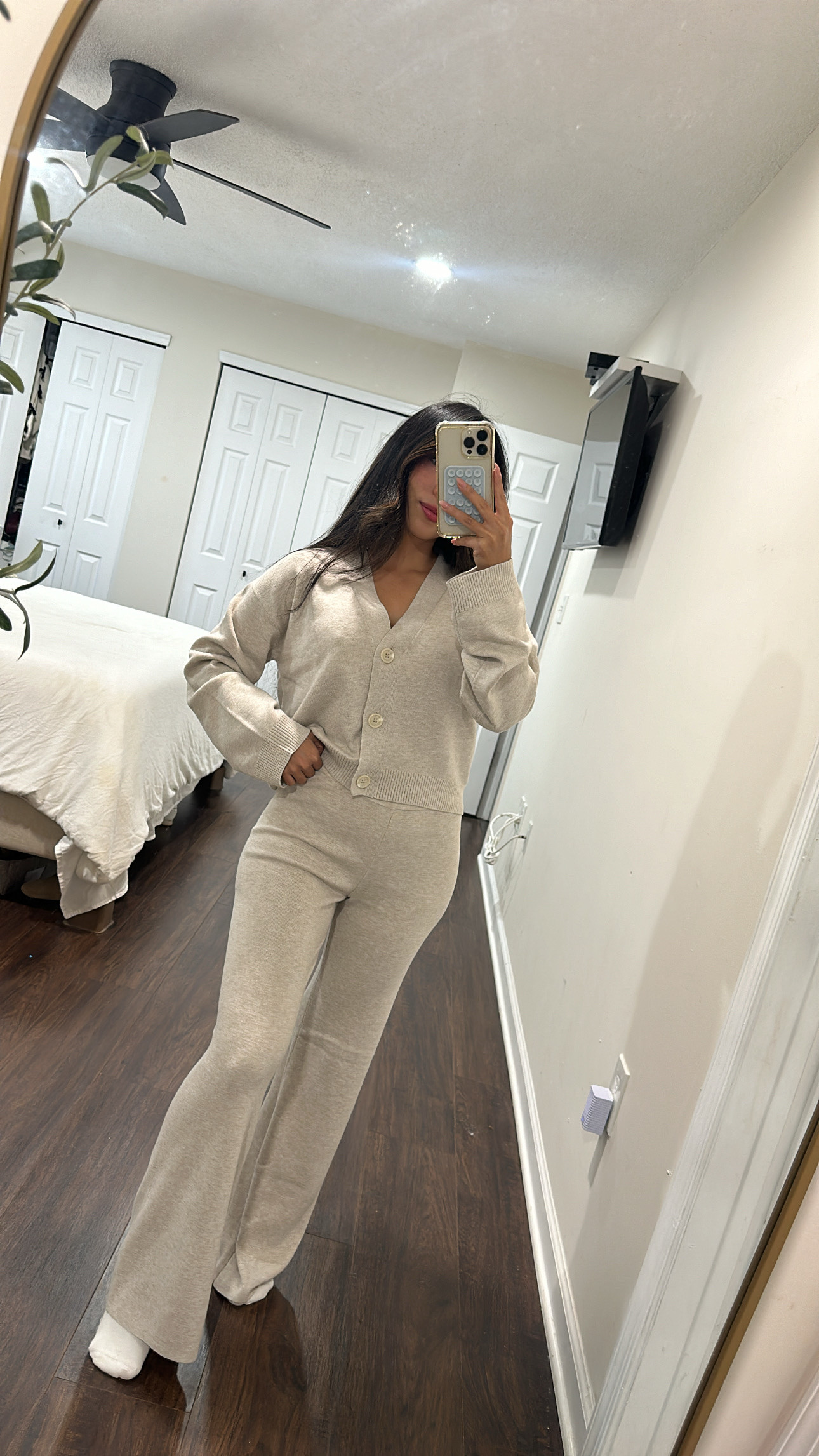 H&M comfy set 

#LTKFindsUnder50 #LTKStyleTip #LTKSeasonal