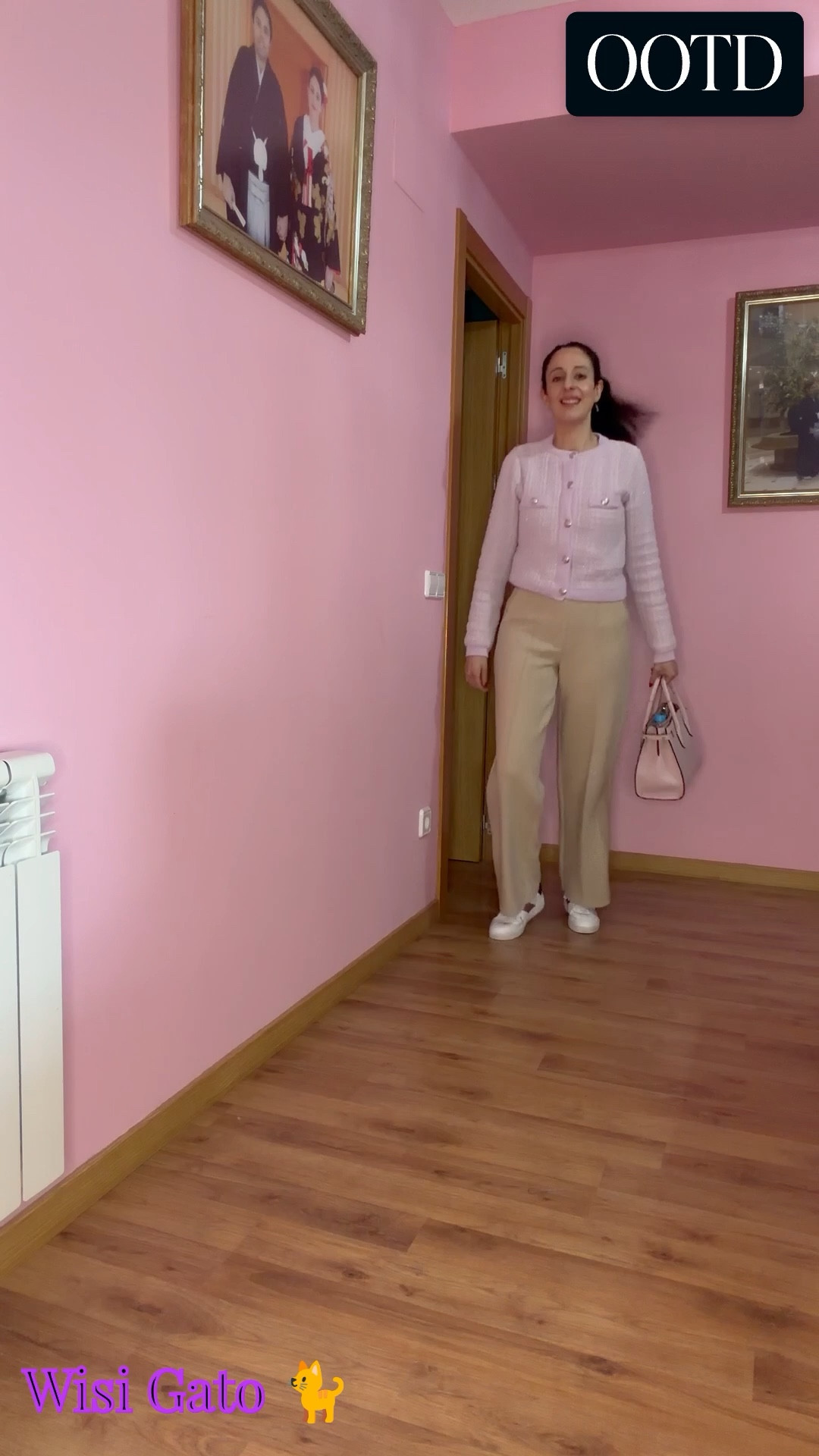Outfit

• Cardigan: Mango
• Pantalón: OGLMove
💫20% off wisigato-KOL20%
• Bolso: Furla
• Zapatillas: Ted Baker
🔗 https://amzn.to/4bCKmFK

#ootd #outfit #furla 
#tedbaker #mango

#LTKeurope #LTKworkwear #LTKespana