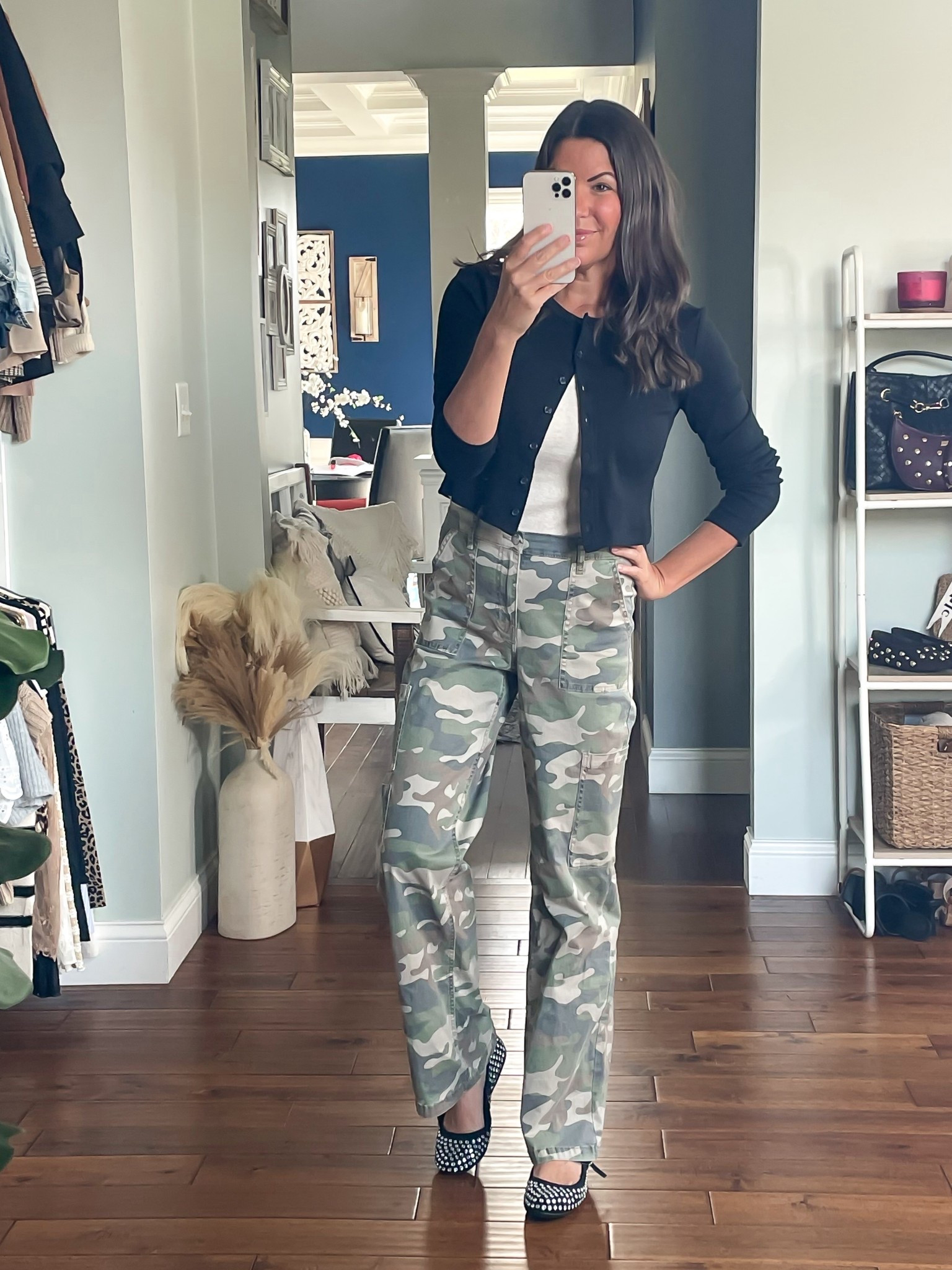Casual fall look
Camo pants

#LTKStyleTip #LTKFindsUnder50 #LTKOver40