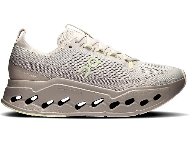 Women's | On Cloudsurfer Max | Fleet Feet