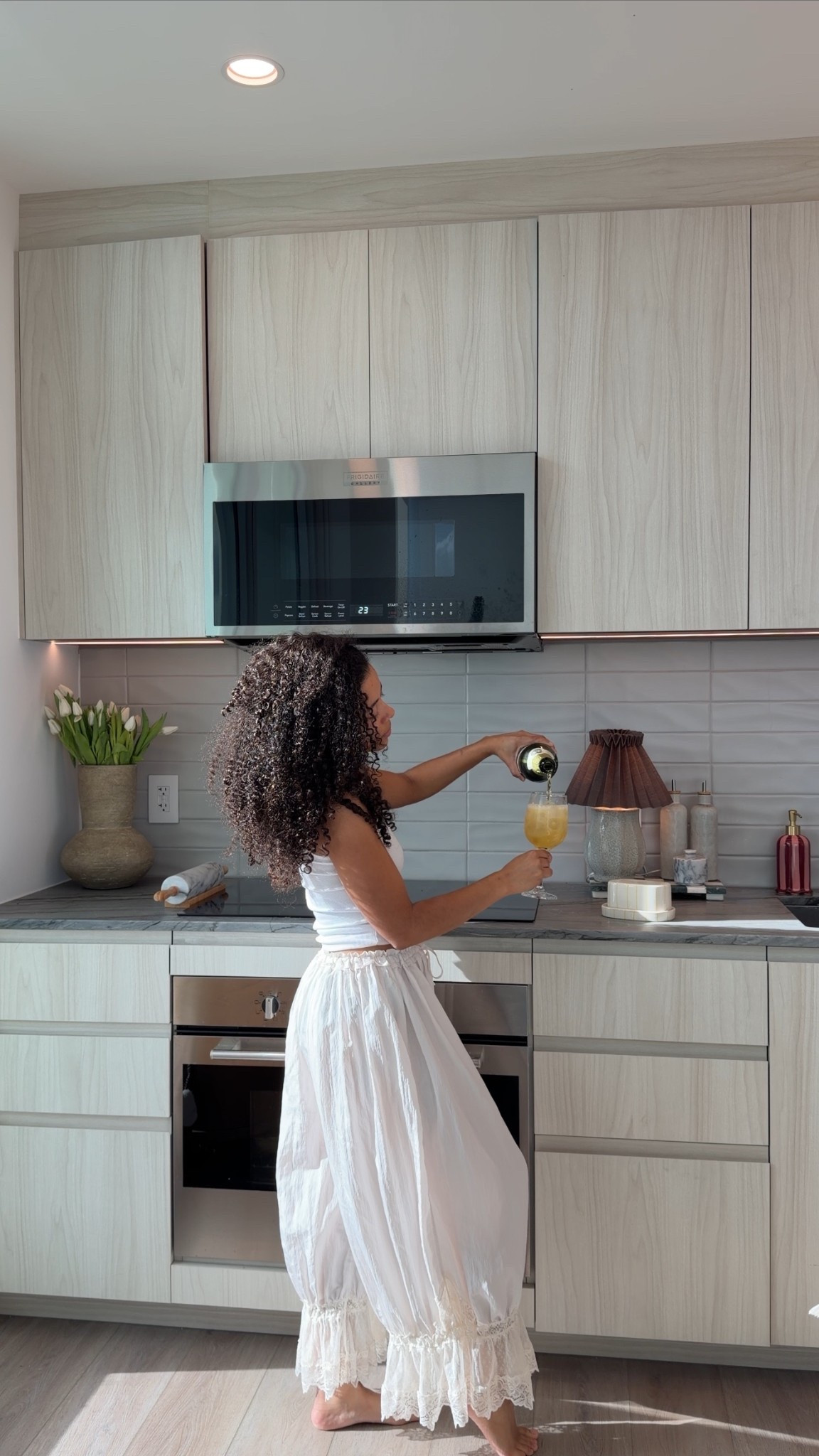 my favorite lounge pants 🤍
#loungewear #freepeople #bloomerpants 