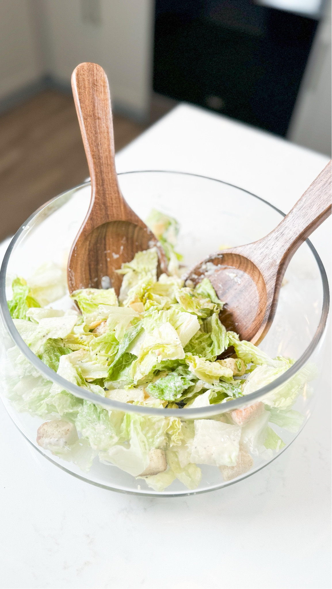 POV: You’re excited to host because you finally have the cutest matching servingware 🤎🥗

We wanted to share this beauty during Prime Day but it sold out so quickly! So run and grab this before it sells out again. It’s such a beautiful piece! Easy to clean as the wooden base is removable and the bowl is dishwasher safe. 🍴🫧✨

We invested in coordinating dishes and entertaining pieces so that whether we are hosting guests are just having daily meals everything matches. It just makes everything seem so much more luxurious. Highly recommend ✨

#neatlyembellished #professionalorganizer #homeorganizer #homeorganizing #organization #organizingideas #organizingtips #organizinghacks #organizedhome #organizedmom #organizedlife #amazon #amazonmusthaves #amazonfavorites #amazonfinds #amazonfaves #amazoninfluencer #amazoninfluencerprogram #amazonhome #kitchen #kitchenideas #kitchencabinets #kitcheninspiration #kitchenhacks #kitchenfavorites