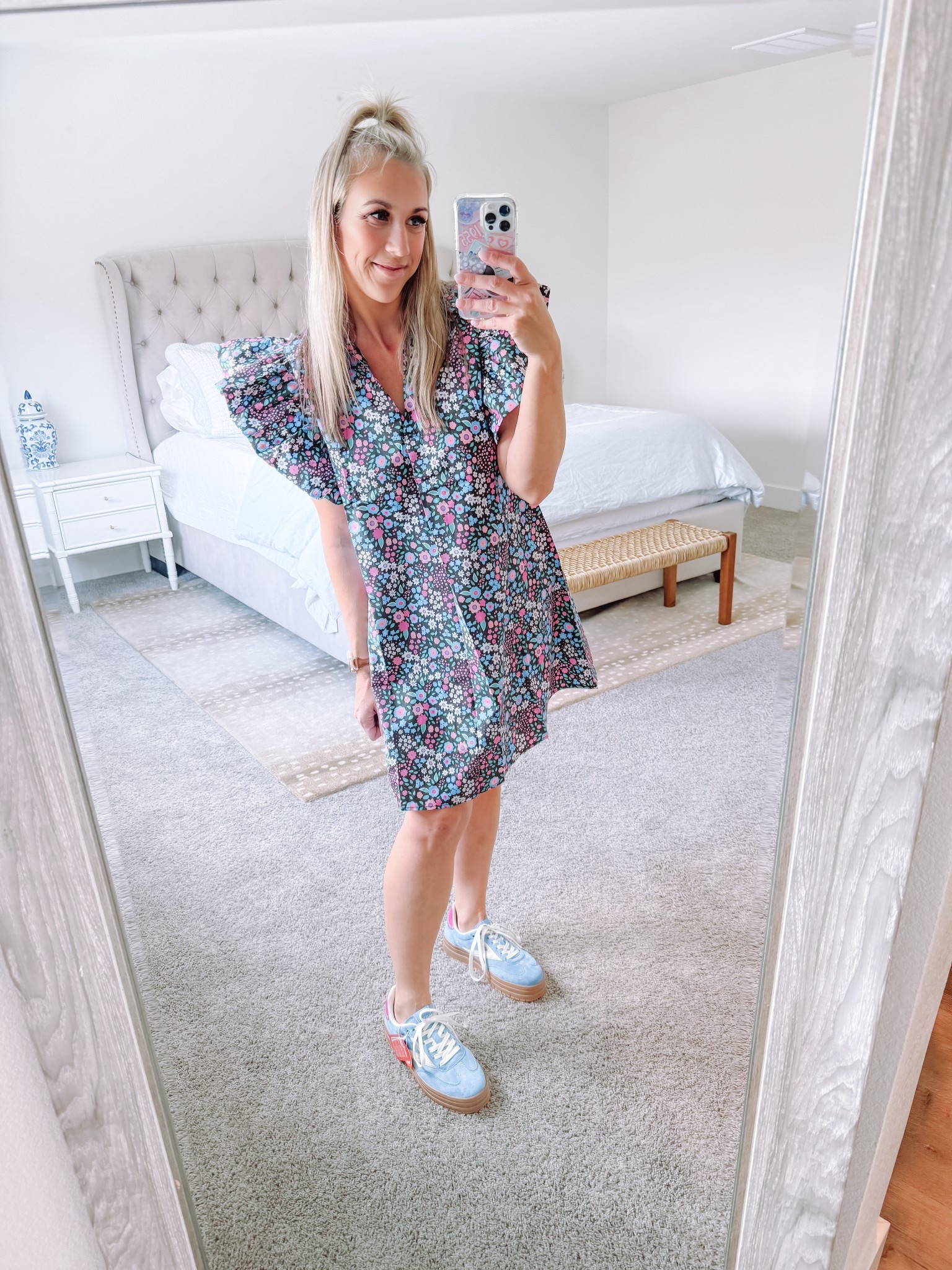 The cutest summer floral dress with ruffle sleeves! And while these aren’t adidas they are super comfy and such a perfect blue 

#LTKFindsUnder50 #LTKOver40 #LTKSeasonal